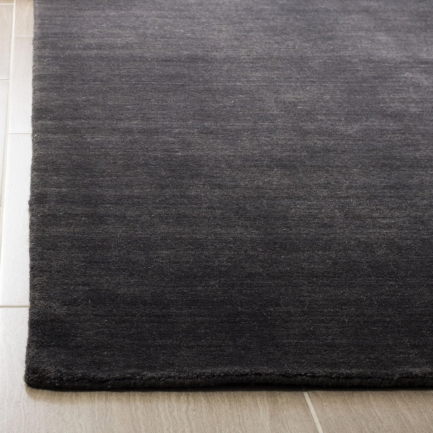 image:imageSAFAVIEH Area Rug 8x10 Himalaya Collection Large Stone Handmade Wool Ideal for Living Room Bedroom Office Dining Space HIM820ABlack