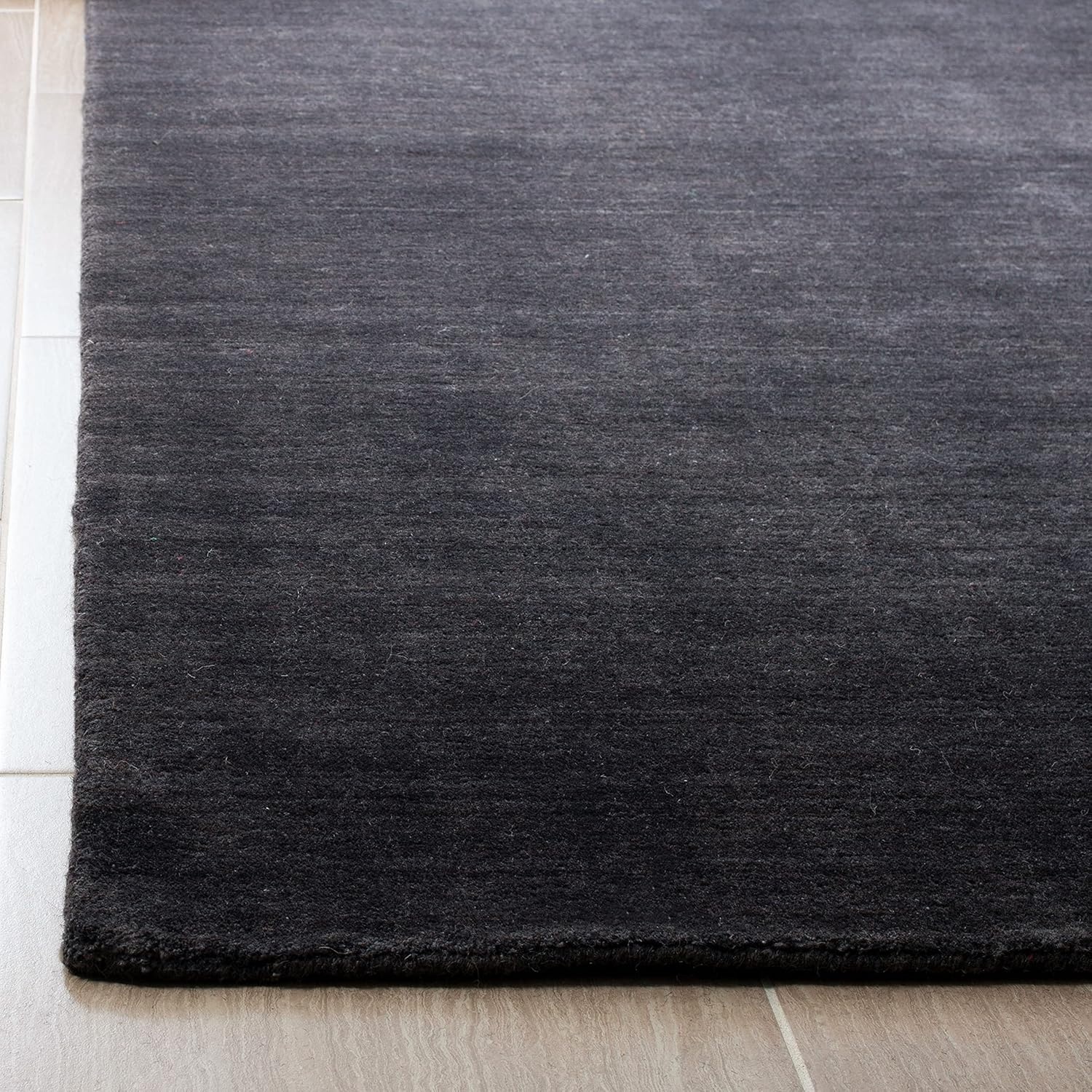 image:imageSAFAVIEH Area Rug 8x10 Himalaya Collection Large Stone Handmade Wool Ideal for Living Room Bedroom Office Dining Space HIM820ABlack