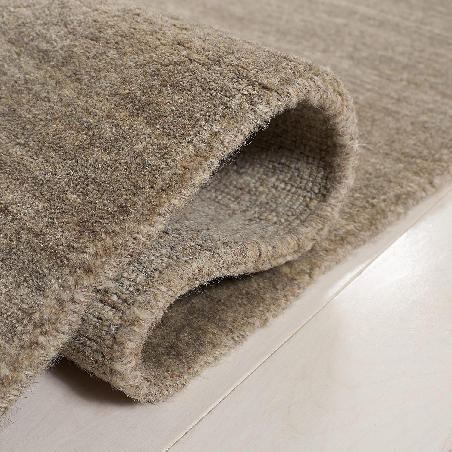 image:imageSAFAVIEH Area Rug 8x10 Himalaya Collection Large Stone Handmade Wool Ideal for Living Room Bedroom Office Dining Space HIM820ATaupe