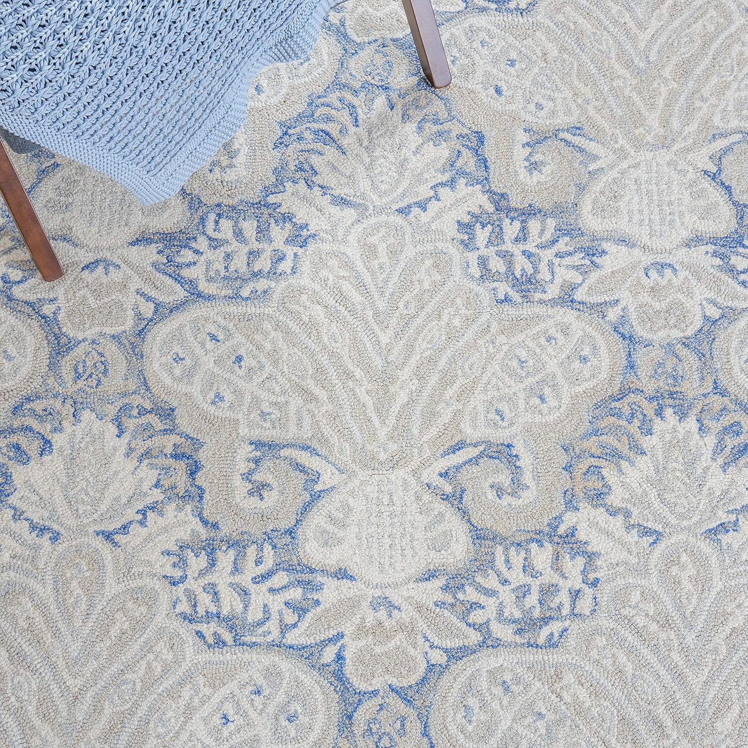 image:imageSAFAVIEH Area Rug 8x10 MicroLoop Collection Large Beige Handmade Wool Ideal for Living Room Bedroom Office Dining Space MLP539BBlueIvory