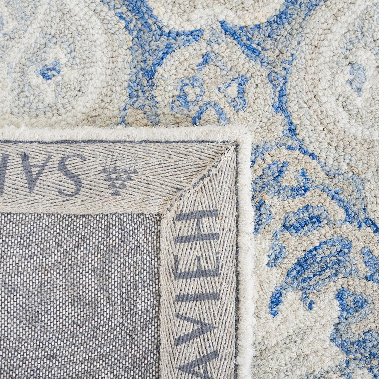 image:imageSAFAVIEH Area Rug 8x10 MicroLoop Collection Large Beige Handmade Wool Ideal for Living Room Bedroom Office Dining Space MLP539BBlueIvory