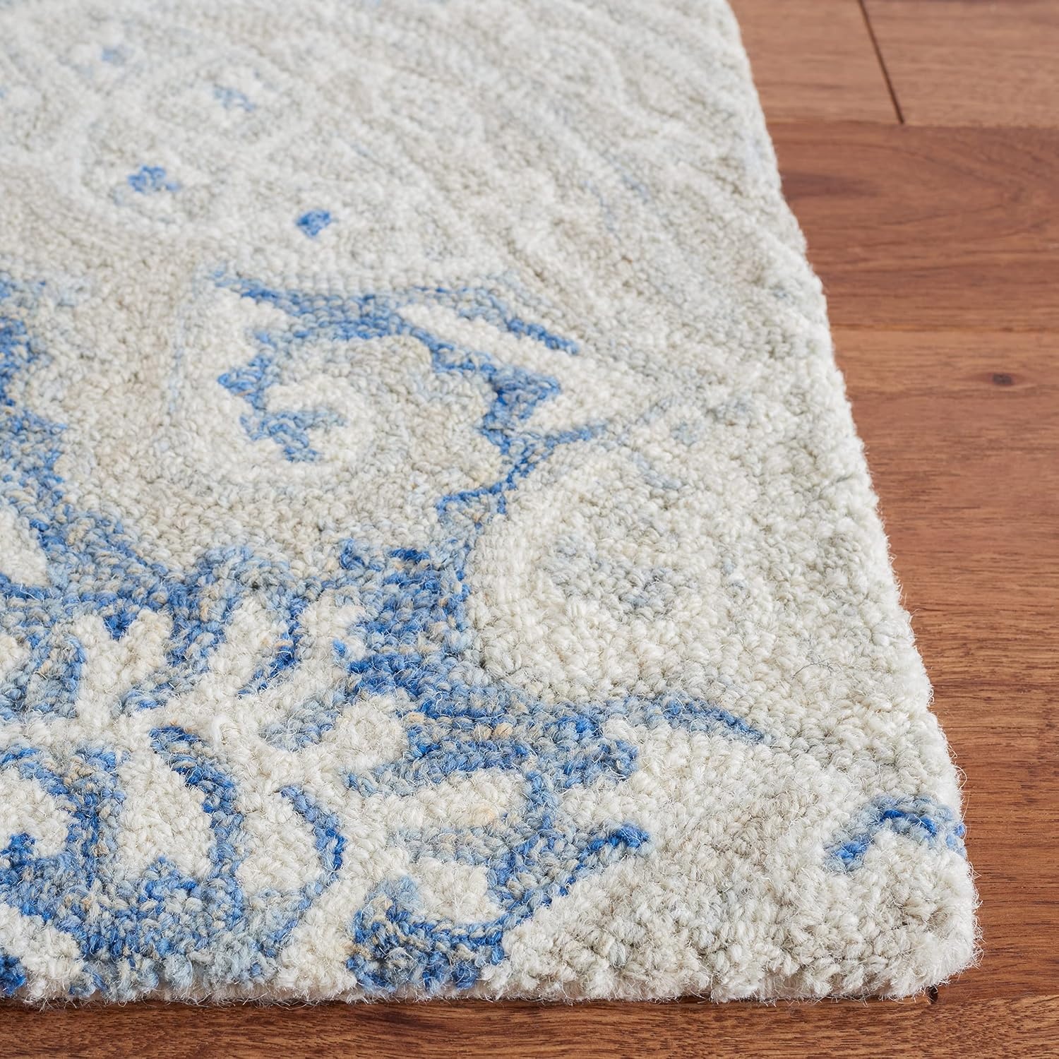 image:imageSAFAVIEH Area Rug 8x10 MicroLoop Collection Large Beige Handmade Wool Ideal for Living Room Bedroom Office Dining Space MLP539BBlueIvory