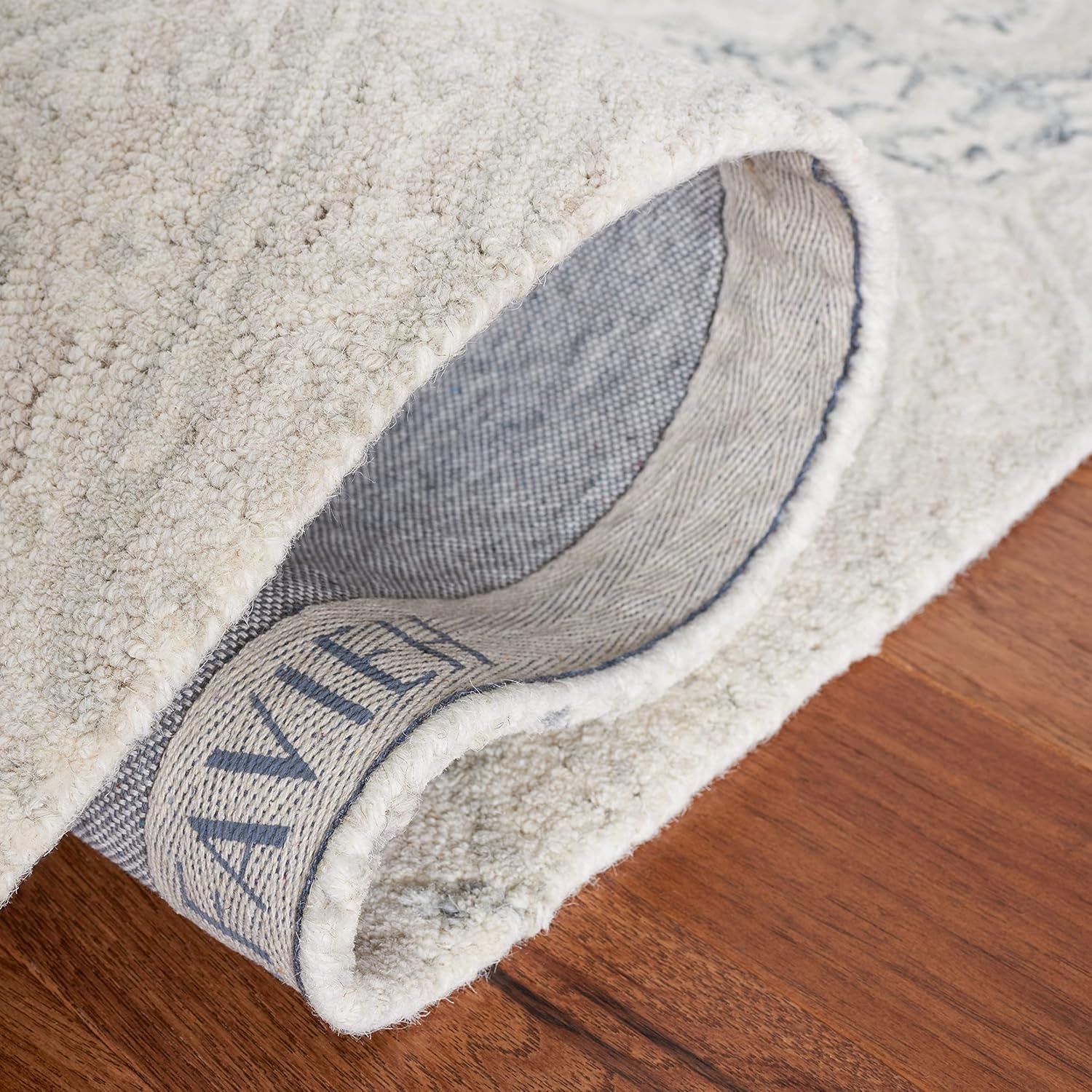 image:imageSAFAVIEH Area Rug 8x10 MicroLoop Collection Large Beige Handmade Wool Ideal for Living Room Bedroom Office Dining Space MLP539BCharcoalIvory