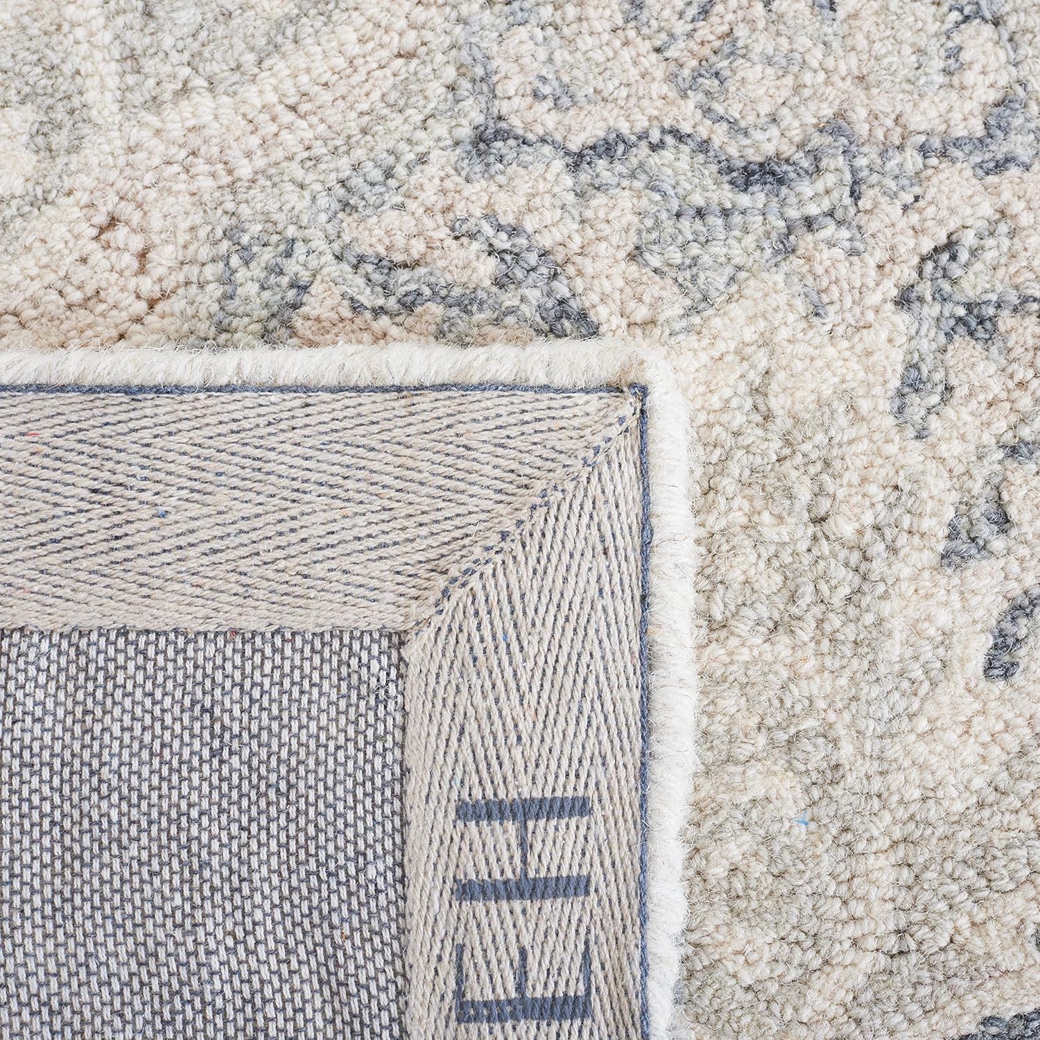 image:imageSAFAVIEH Area Rug 8x10 MicroLoop Collection Large Beige Handmade Wool Ideal for Living Room Bedroom Office Dining Space MLP539BCharcoalIvory