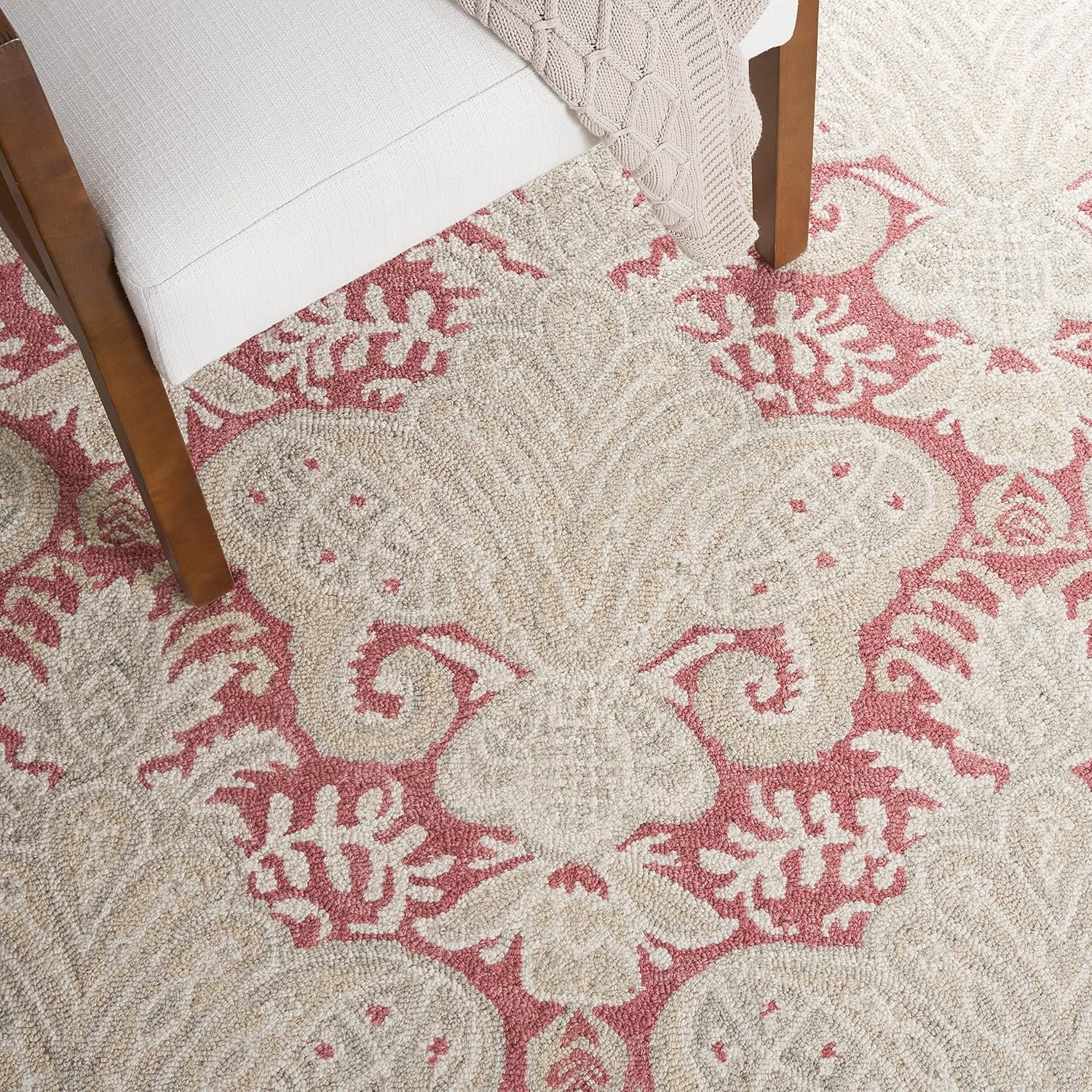 image:imageSAFAVIEH Area Rug 8x10 MicroLoop Collection Large Beige Handmade Wool Ideal for Living Room Bedroom Office Dining Space MLP539BPinkBeige