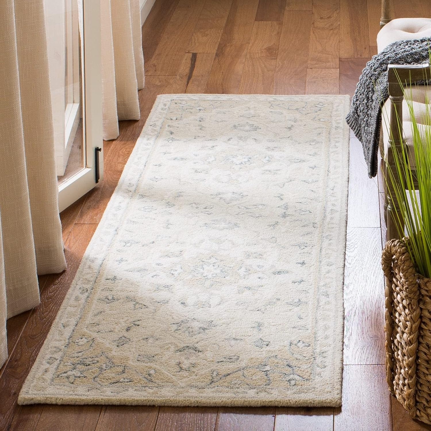 image:imageSAFAVIEH Area Rug 8x10 MicroLoop Collection Large Light Grey amp Ivory Handmade Wool Medallion Design Ideal for Living Room Bedroom Office Dining Space MLP505FNavyIvory