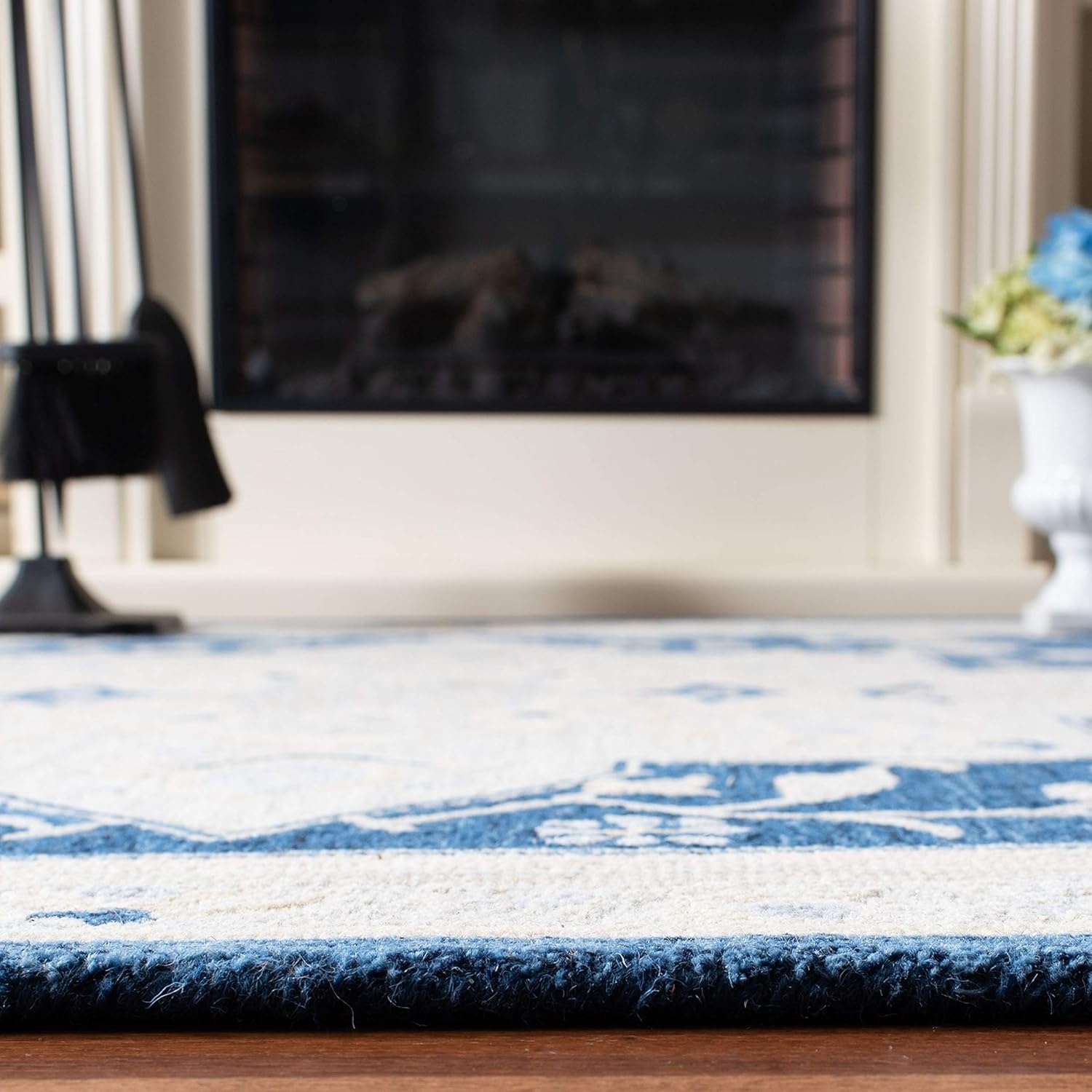 image:imageSAFAVIEH Area Rug 8x10 MicroLoop Collection Large Light Grey amp Ivory Handmade Wool Medallion Design Ideal for Living Room Bedroom Office Dining Space MLP505FNavyIvory