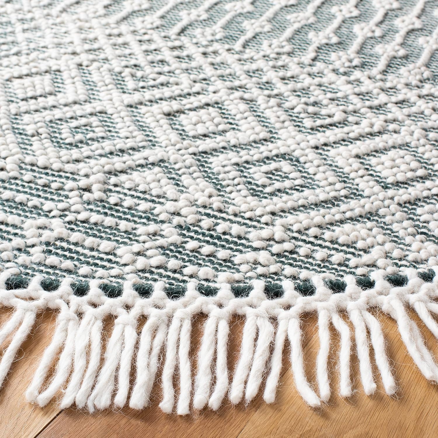 image:imageSAFAVIEH Area Rug 8x10 Natura Collection Large Ivory Handmade Wool Moroccan Boho Fringe Design Ideal for Living Room Bedroom Dining Space NAT852BGreen