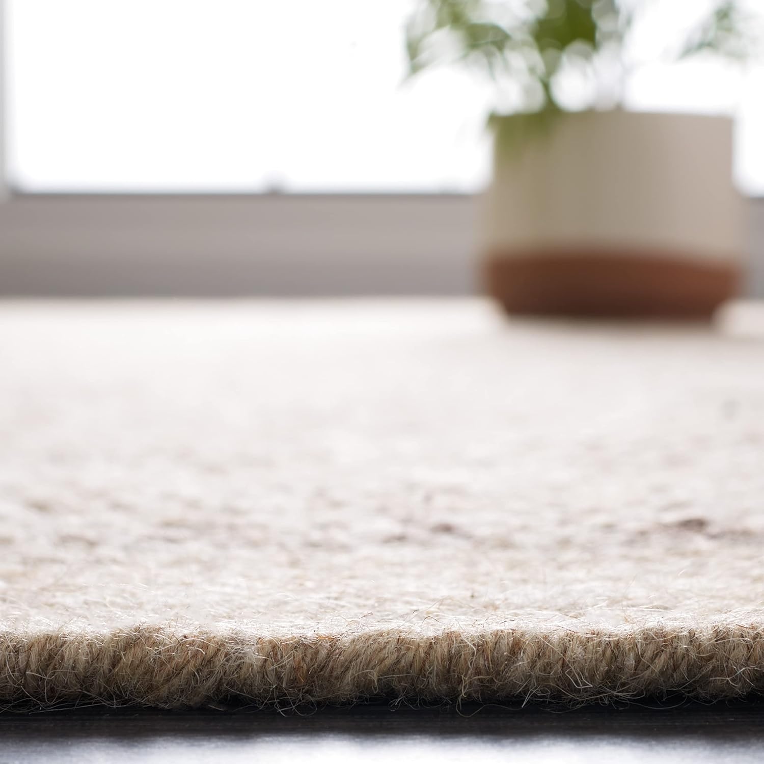 image:imageSAFAVIEH Area Rug 8x10 Vermont Collection Large Ivory Handmade Wool Ideal for Living Room Bedroom Office Dining Space VRM807ABeigeIvory