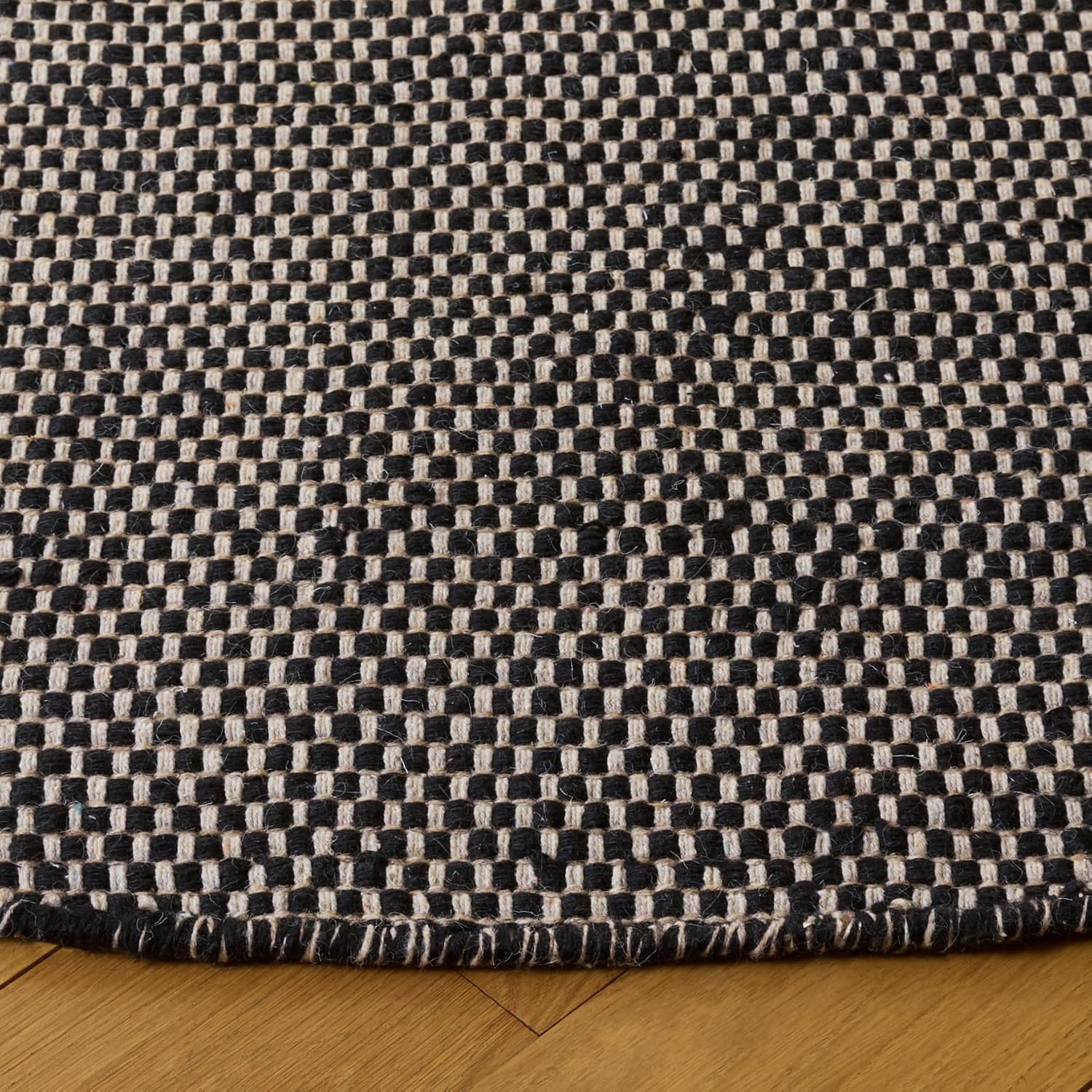 image:imageSAFAVIEH Area Rug 8x10 Vermont Collection Large Ivory Handmade Wool Ideal for Living Room Bedroom Office Dining Space VRM807ABlack