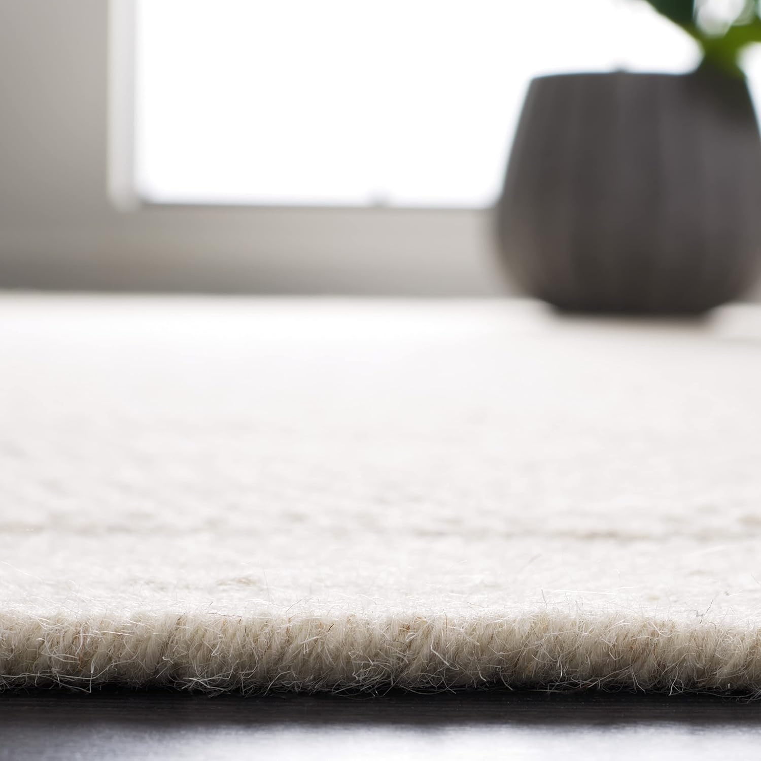image:imageSAFAVIEH Area Rug 8x10 Vermont Collection Large Ivory Handmade Wool Ideal for Living Room Bedroom Office Dining Space VRM807AIvory
