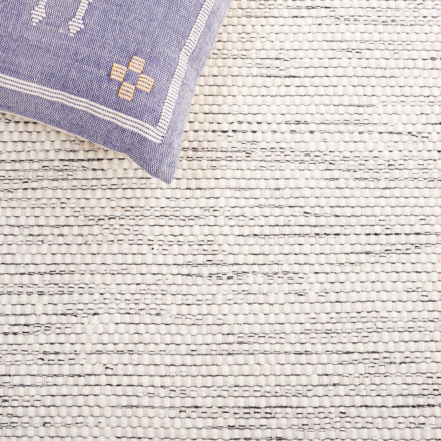 image:imageSAFAVIEH Area Rug 8x10 Vermont Collection Large Ivory Handmade Wool Ideal for Living Room Bedroom Office Dining Space VRM807AIvoryBlack