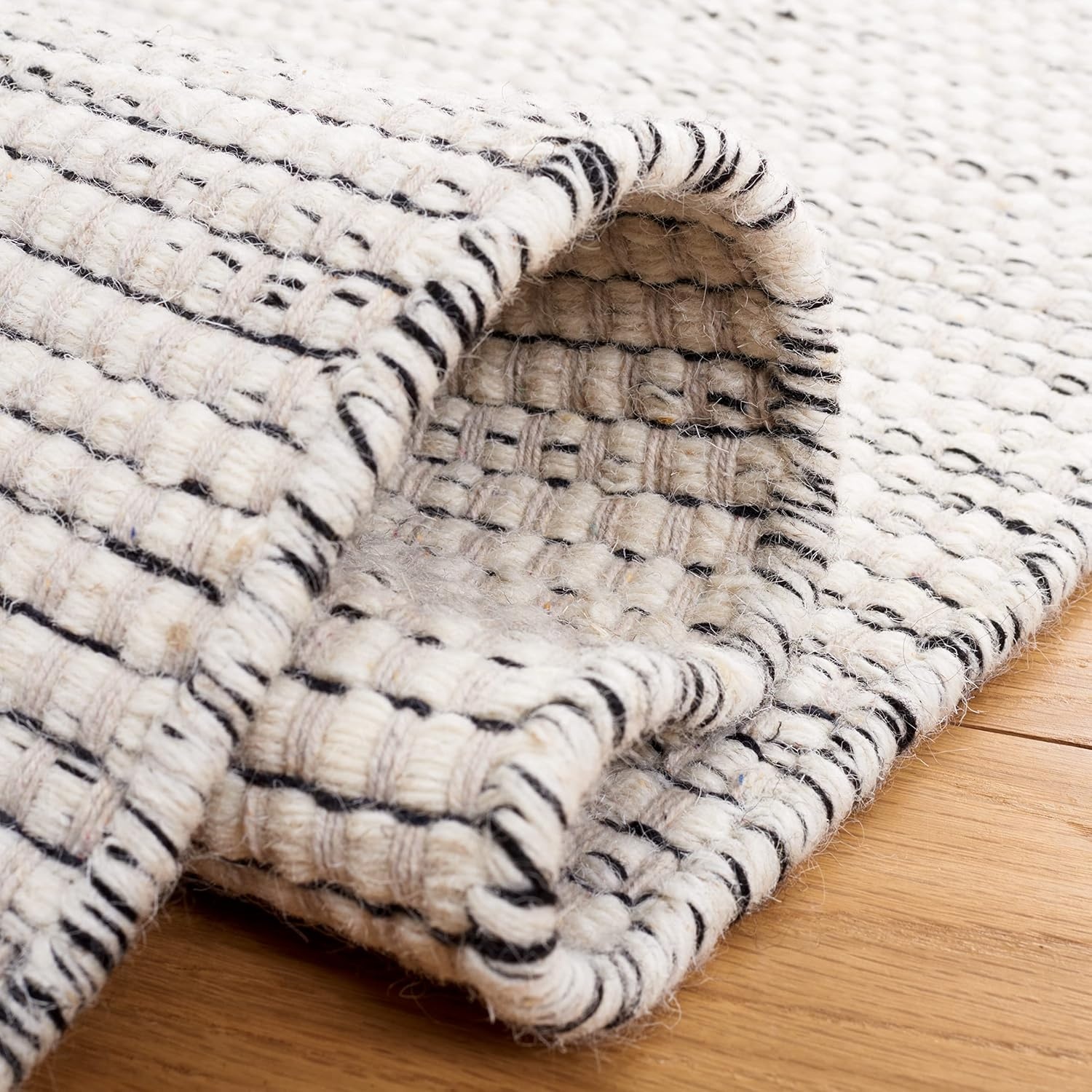 image:imageSAFAVIEH Area Rug 8x10 Vermont Collection Large Ivory Handmade Wool Ideal for Living Room Bedroom Office Dining Space VRM807AIvoryBlack