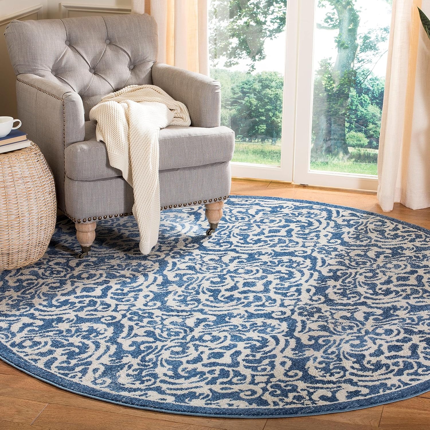 image:imageSAFAVIEH Brentwood Collection 8 x 10 Navy Cream BNT810N Damask NonShedding Living Room Bedroom Dining Home Office Area RugNavyCreme