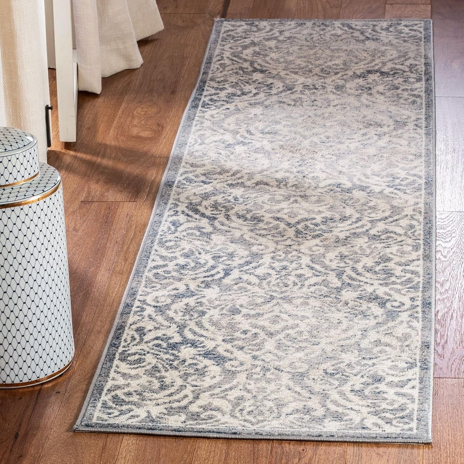 image:imageSAFAVIEH Brentwood Collection 8 x 10 Navy Cream BNT810N Damask NonShedding Living Room Bedroom Dining Home Office Area RugNavyCreme