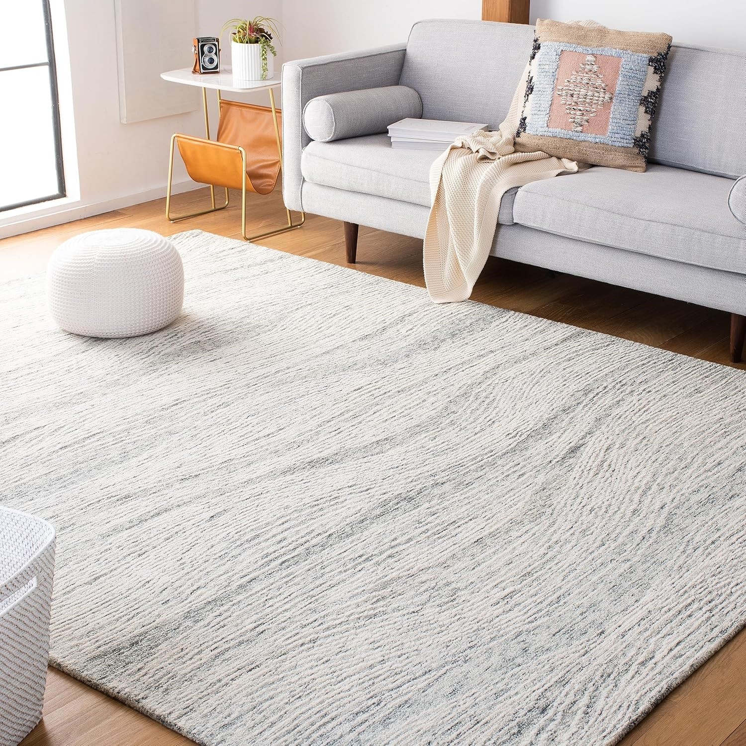 image:imageSAFAVIEH Metro Collection 8 x 10 NaturalIvory MET995A Handmade Premium Wool Living Room Dining Bedroom Area RugDark GreyIvory