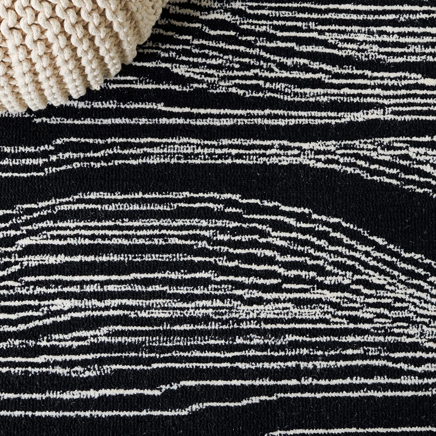 image:imageSAFAVIEH Metro Collection 8 x 10 NaturalIvory MET995A Handmade Premium Wool Living Room Dining Bedroom Area RugIvoryBlack