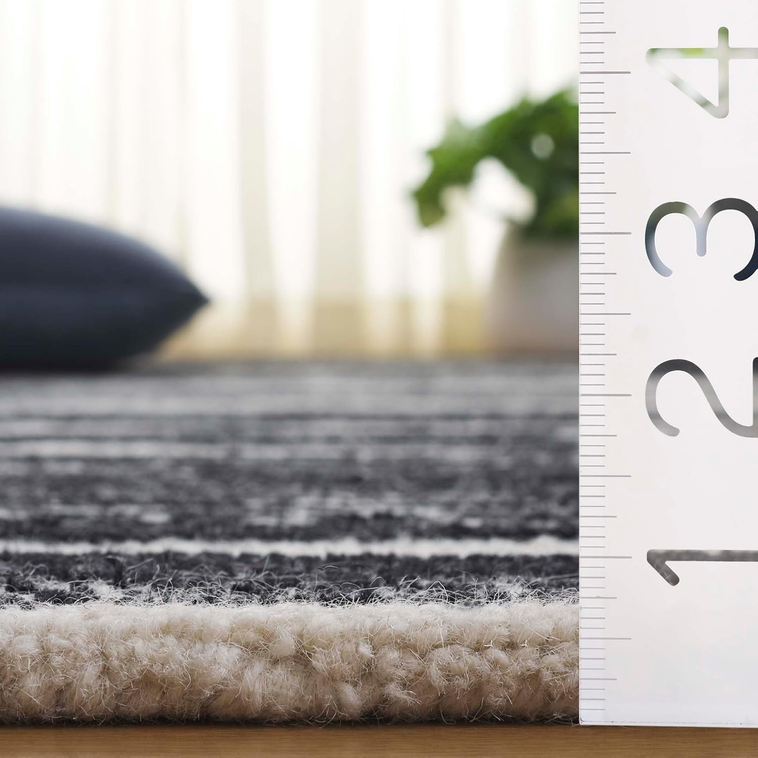 image:imageSAFAVIEH Metro Collection 8 x 10 NaturalIvory MET995A Handmade Premium Wool Living Room Dining Bedroom Area RugIvoryBlack