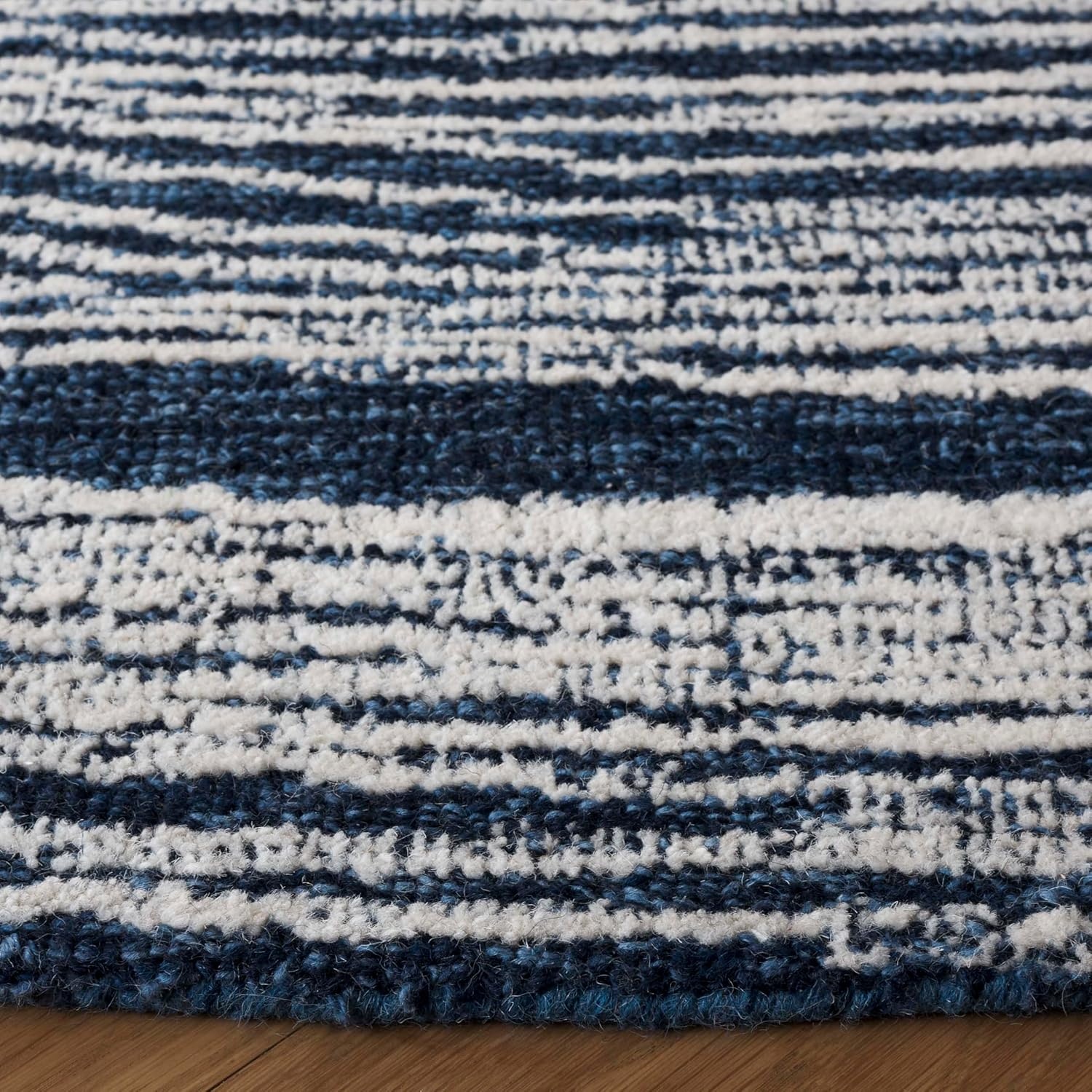 image:imageSAFAVIEH Metro Collection 8 x 10 NaturalIvory MET995A Handmade Premium Wool Living Room Dining Bedroom Area RugNavyIvory