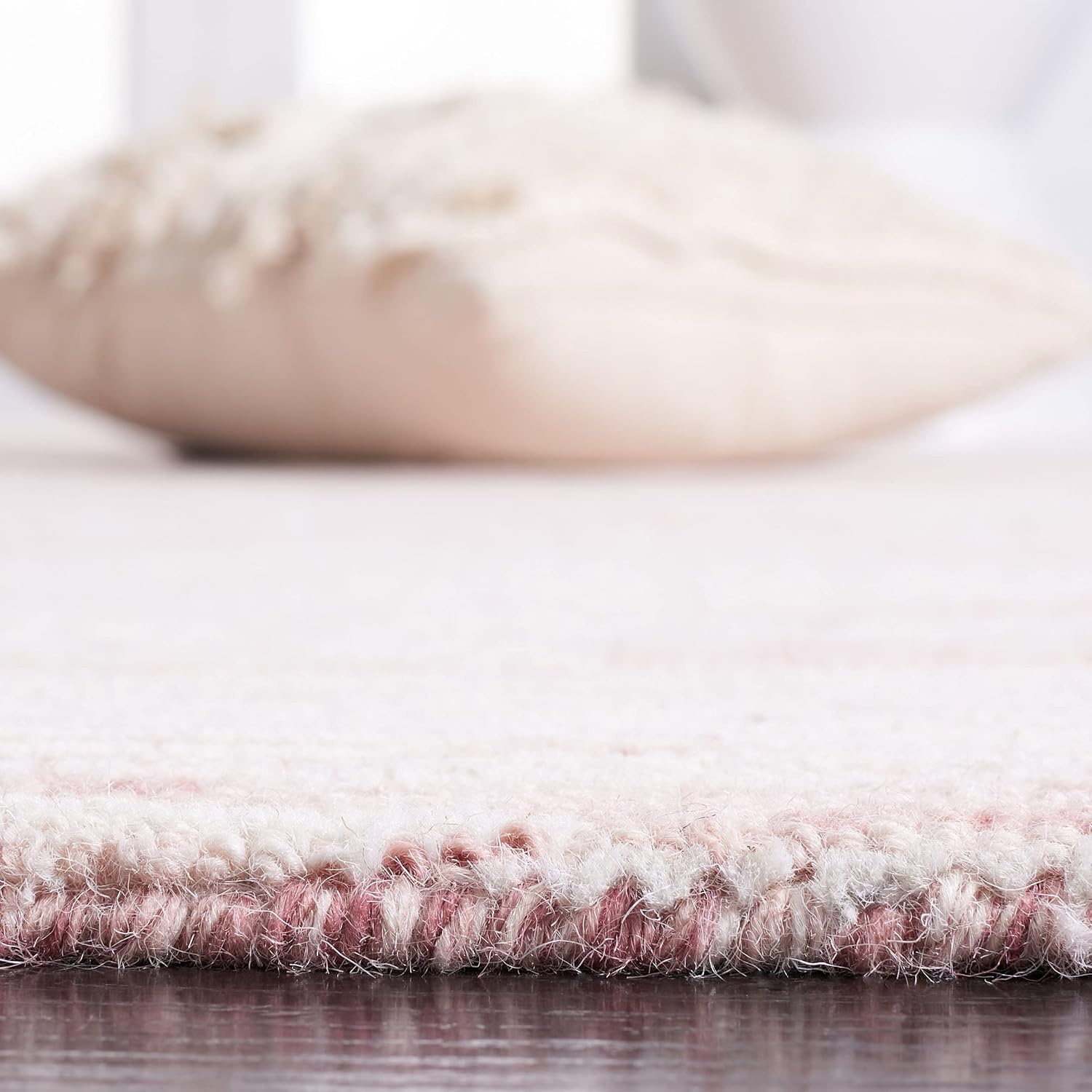 image:imageSAFAVIEH Metro Collection 8 x 10 NaturalIvory MET995A Handmade Premium Wool Living Room Dining Bedroom Area RugPinkIvory