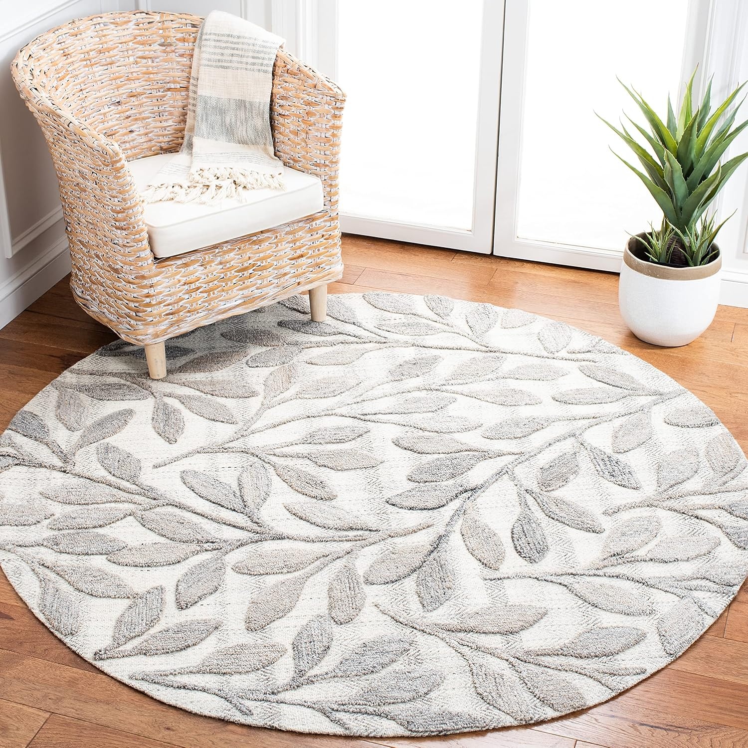 image:imageSAFAVIEH South Hampton Collection 8 x 10 Beige SHA302B Handmade Botanical Wool Area RugBeige