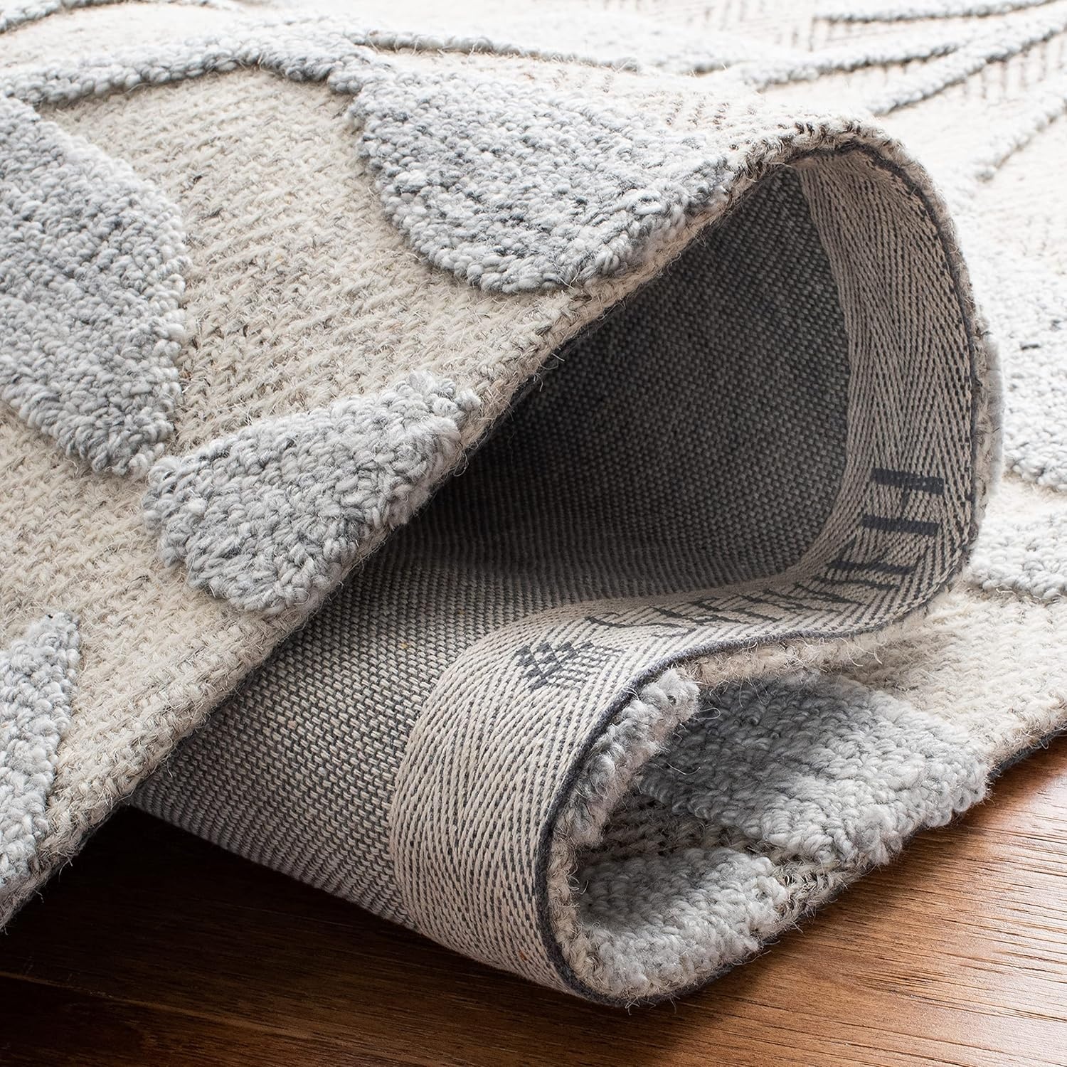 image:imageSAFAVIEH South Hampton Collection 8 x 10 Beige SHA302B Handmade Botanical Wool Area RugGrey