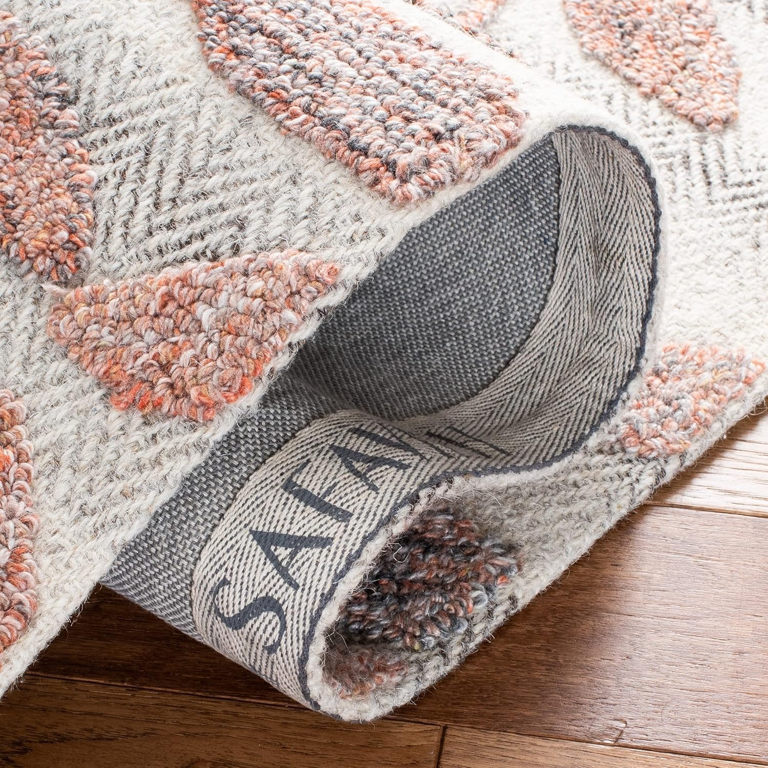 image:imageSAFAVIEH South Hampton Collection 8 x 10 Beige SHA302B Handmade Botanical Wool Area RugRustIvory