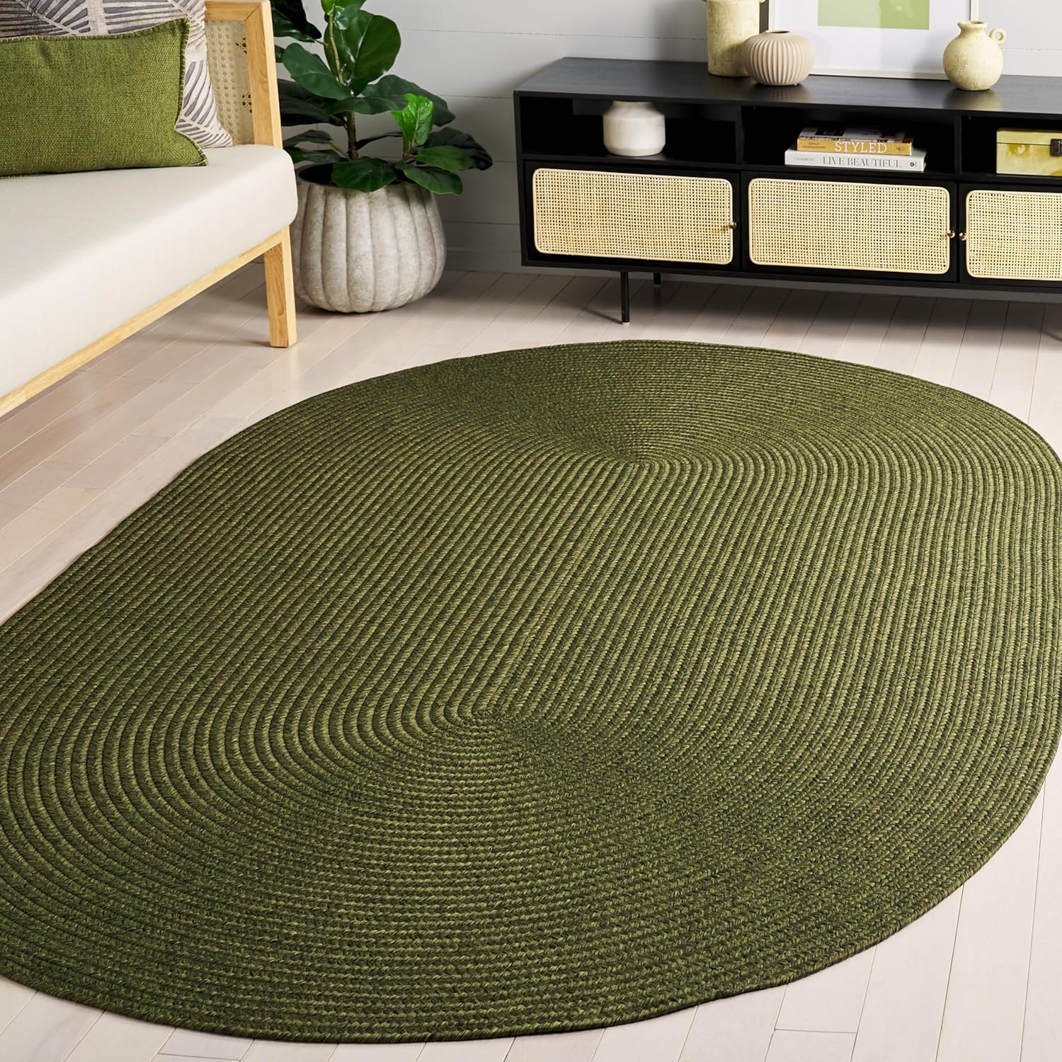 image:imageSAFAVIEH Washable Rug Outdoor Braided Collection 5 x 8 Oval Green Handmade amp Reversible NonShedding amp Easy to Clean Ideal for Patio Backyard Mudroom BRD315AGreen