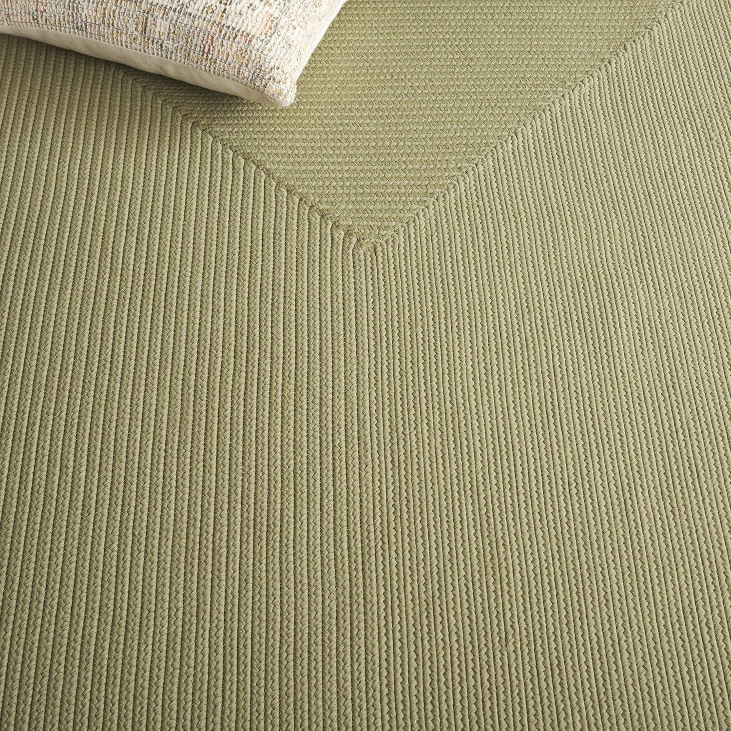 image:imageSAFAVIEH Washable Rug Outdoor Braided Collection 5 x 8 Oval Green Handmade amp Reversible NonShedding amp Easy to Clean Ideal for Patio Backyard Mudroom BRD315ASage