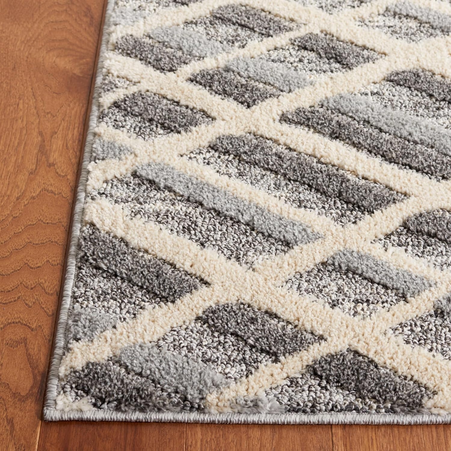 image:imageMartha Stewart x SAFAVIEH Area Rug Collection 8 x 10 Ivory Grey amp Dark Grey NonShedding amp Easy Cleaning Ideal for Living Room Bedroom Office Dining Space MSR0753AIvory GreyDark Grey