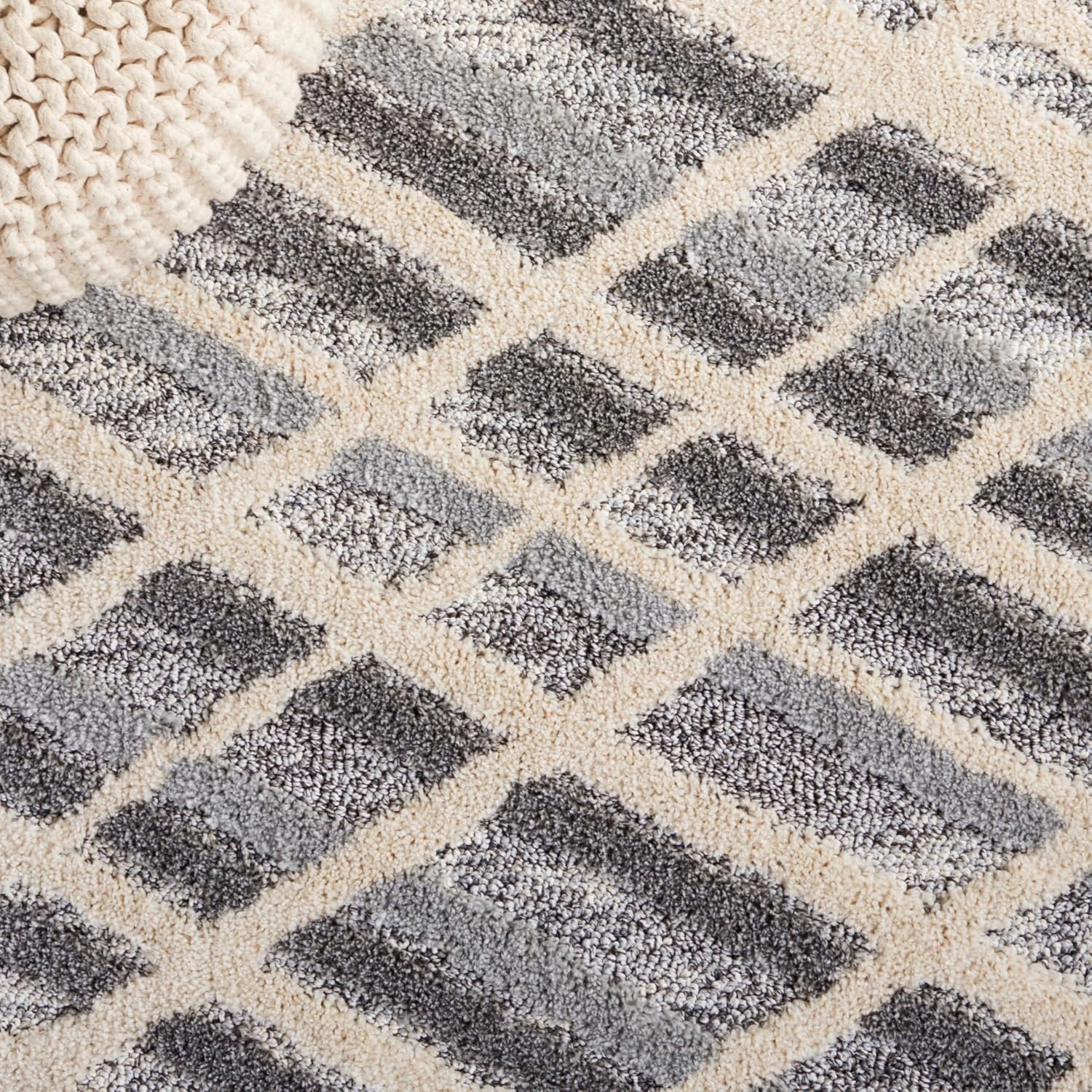 image:imageMartha Stewart x SAFAVIEH Area Rug Collection 8 x 10 Ivory Grey amp Dark Grey NonShedding amp Easy Cleaning Ideal for Living Room Bedroom Office Dining Space MSR0753AIvory GreyDark Grey