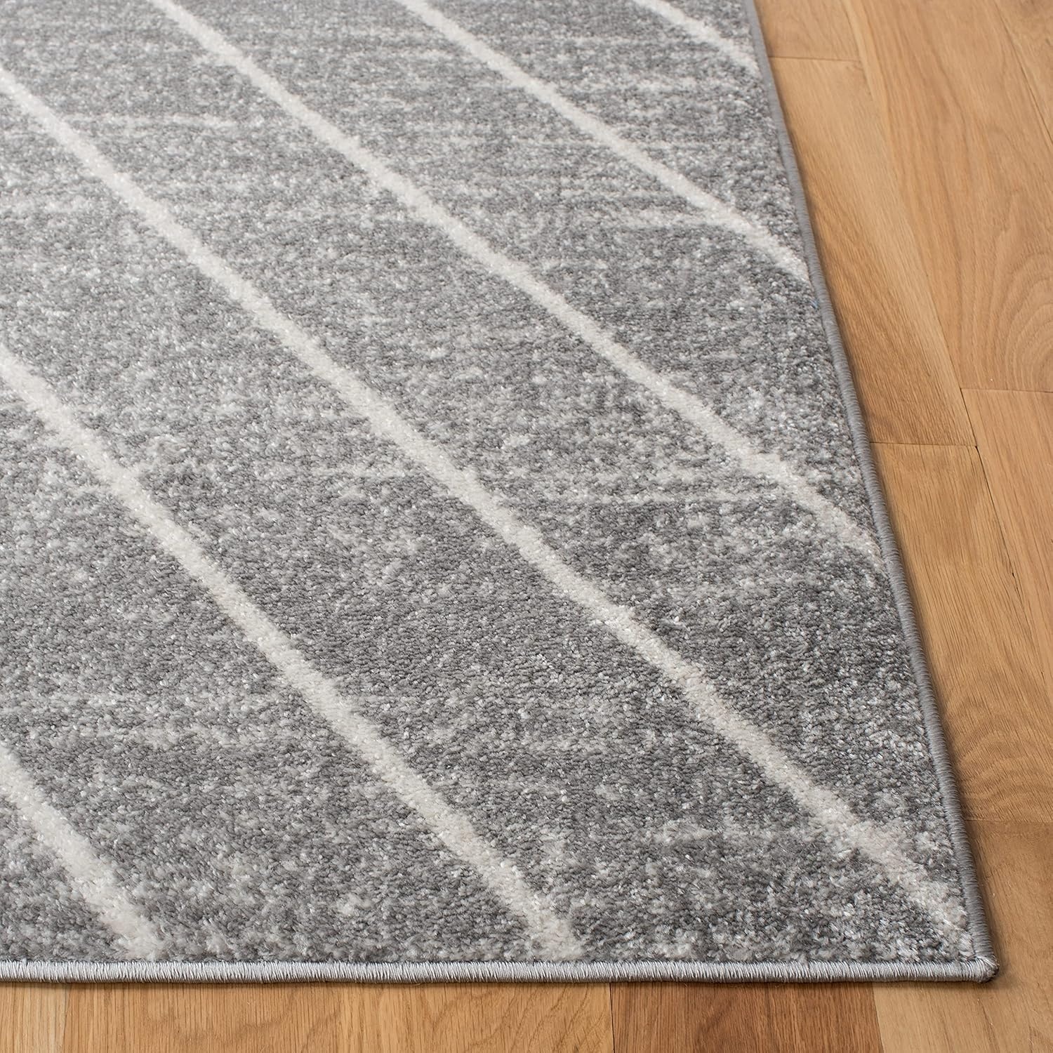 image:imageSAFAVIEH Area Rug 8x10 Adirondack Collection Large Black amp Light Grey Modern Geometric Design NonShedding amp Easy Cleaning Ideal for Living Room Bedroom Office Dining Space ADR251FGreyIvory