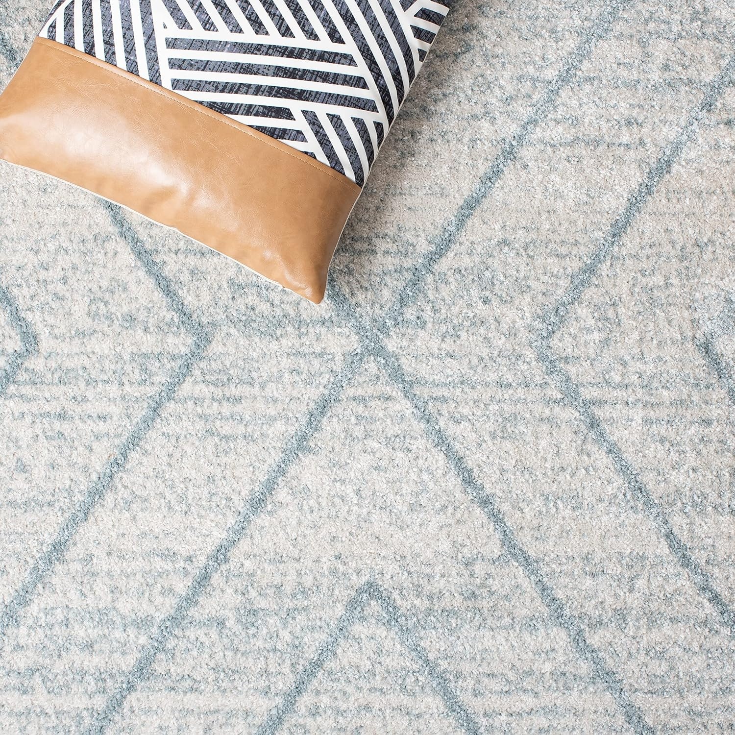image:imageSAFAVIEH Area Rug 8x10 Adirondack Collection Large Black amp Light Grey Modern Geometric Design NonShedding amp Easy Cleaning Ideal for Living Room Bedroom Office Dining Space ADR251FLight GreyLight Blue