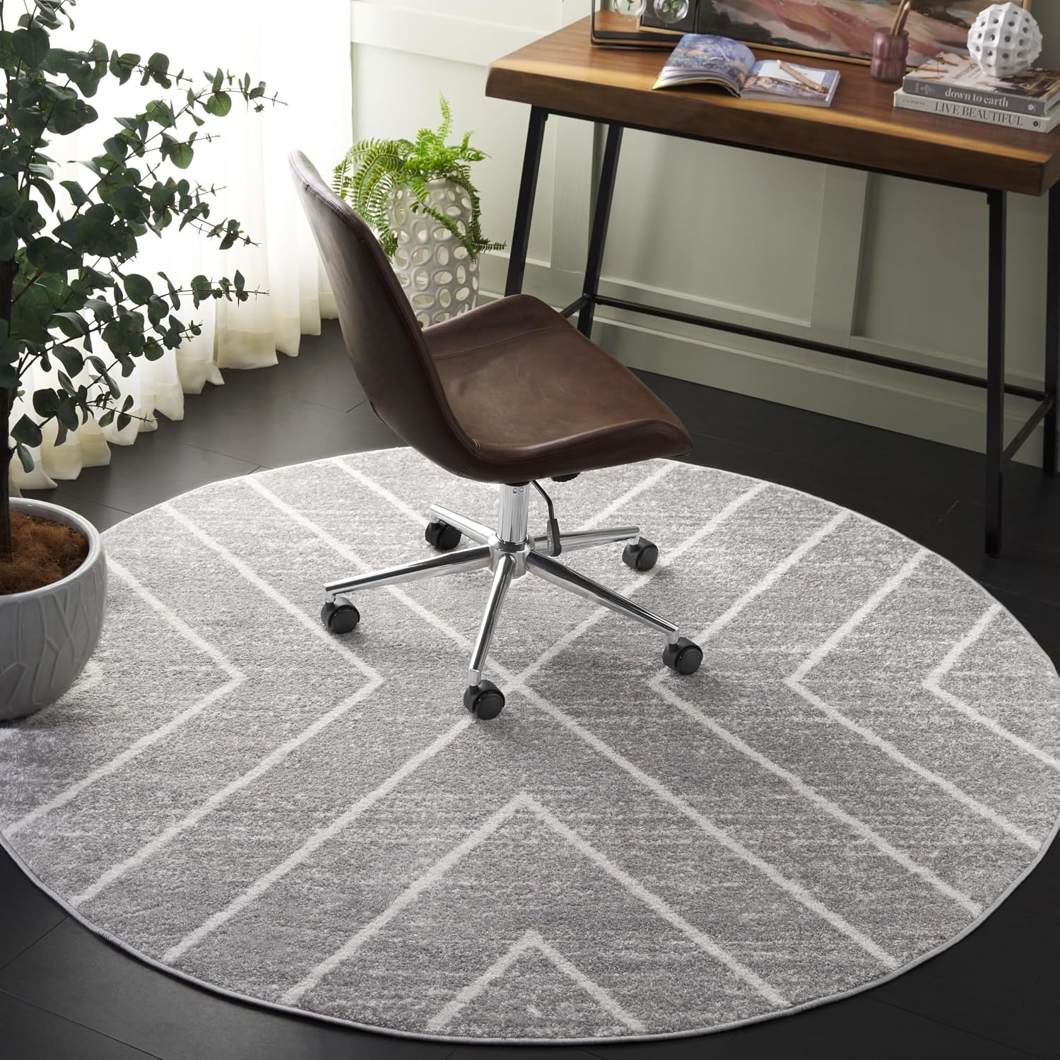 image:imageSAFAVIEH Area Rug 8x10 Adirondack Collection Large Black amp Light Grey Modern Geometric Design NonShedding amp Easy Cleaning Ideal for Living Room Bedroom Office Dining Space ADR251FGreyIvory