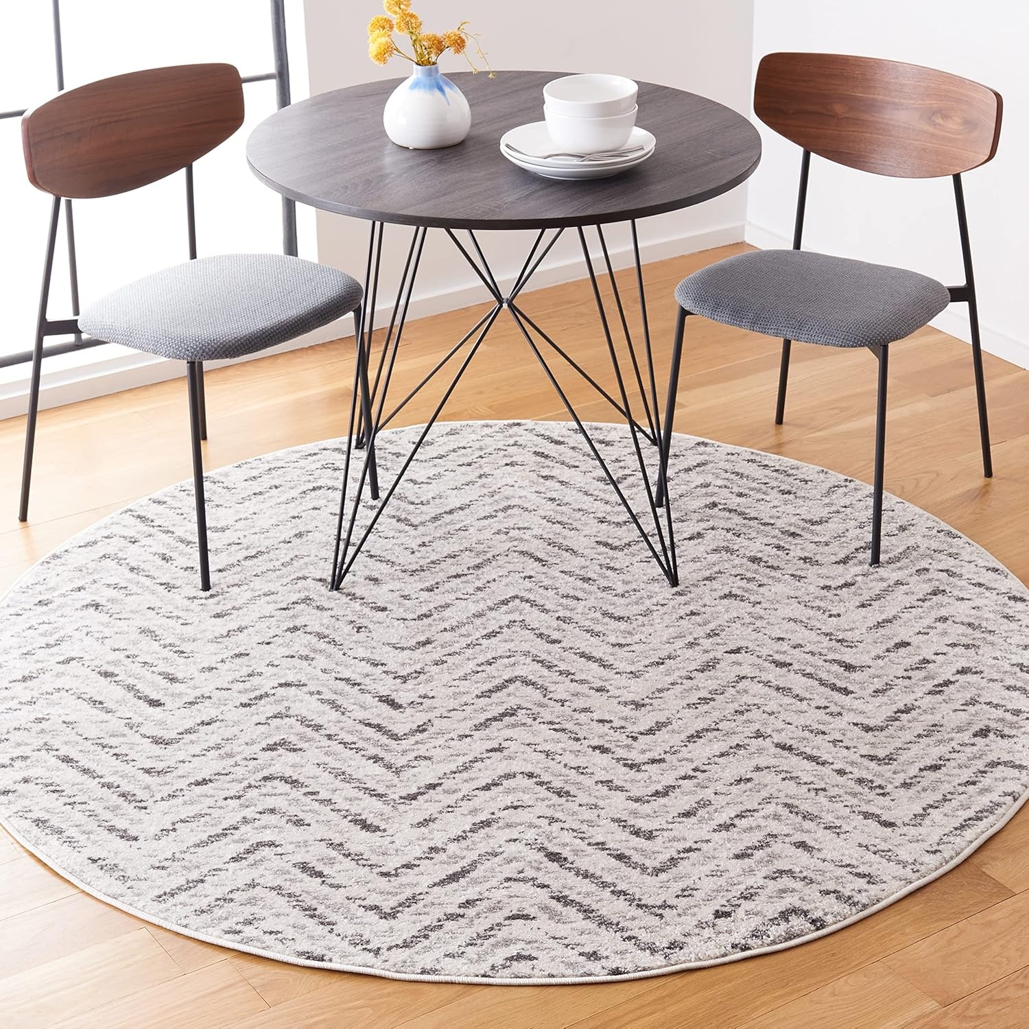 image:imageSAFAVIEH Area Rug 8x10 Adirondack Collection Large Ivory amp Charcoal Chevron Pattern NonShedding amp Easy Cleaning Ideal for Living Room Bedroom Office Dining Space ADR104NIvoryCharcoal