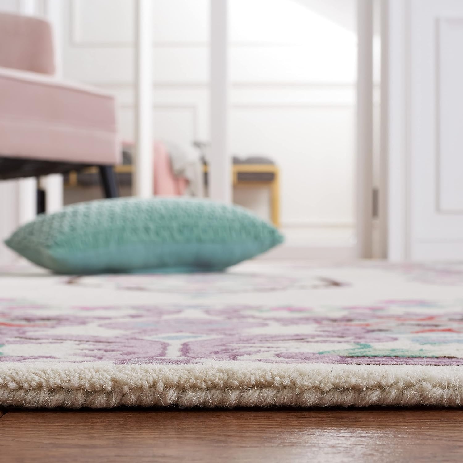 image:imageSAFAVIEH Area Rug 8x10 Bellagio Collection Large Blue amp Pink Handmade Wool Medallion Design Ideal for Living Room Bedroom Office Dining Space BLG535MIvory