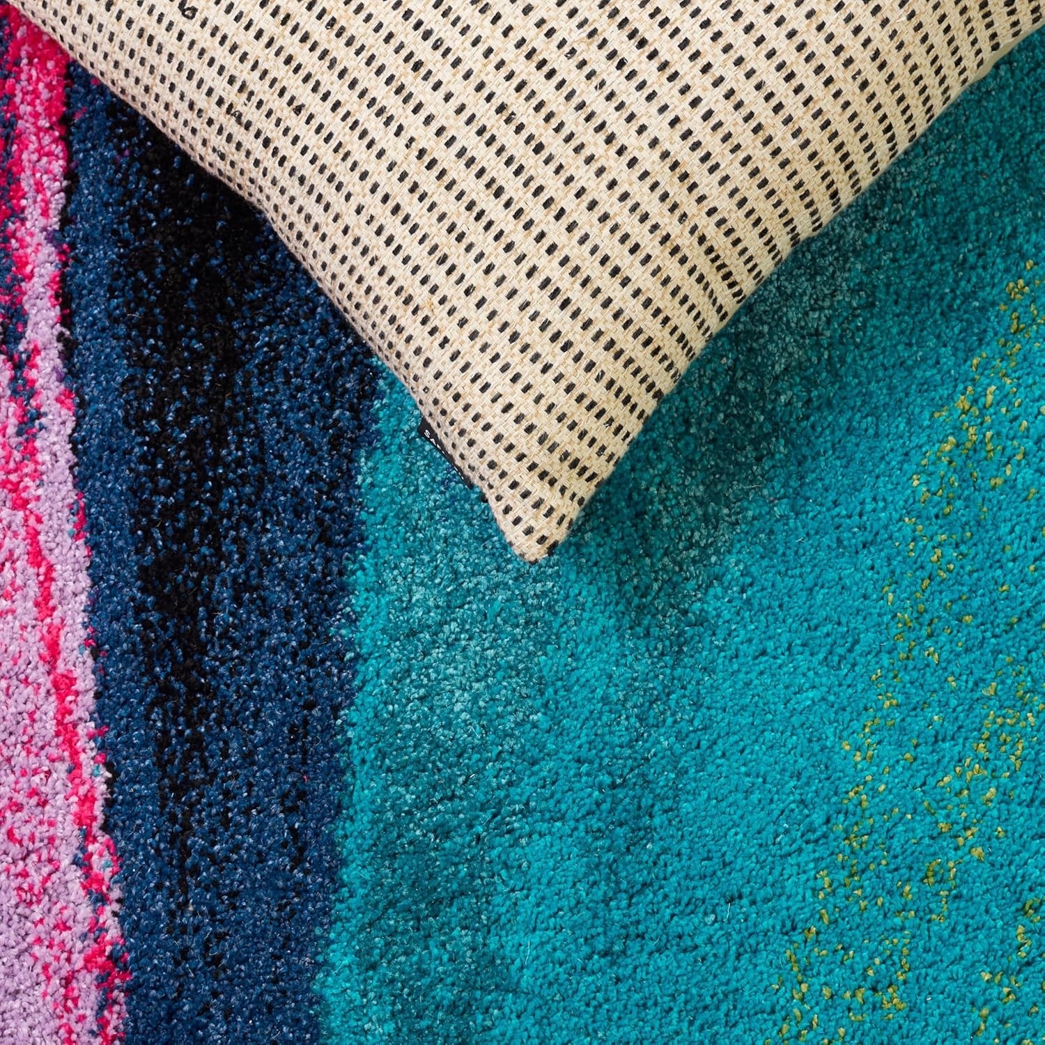 image:imageSAFAVIEH Area Rug 8x10 Fiesta Shag Collection Large Multi Modern Abstract Design NonShedding amp Easy Cleaning Ideal for Living Room Bedroom Dining Space FSG372M