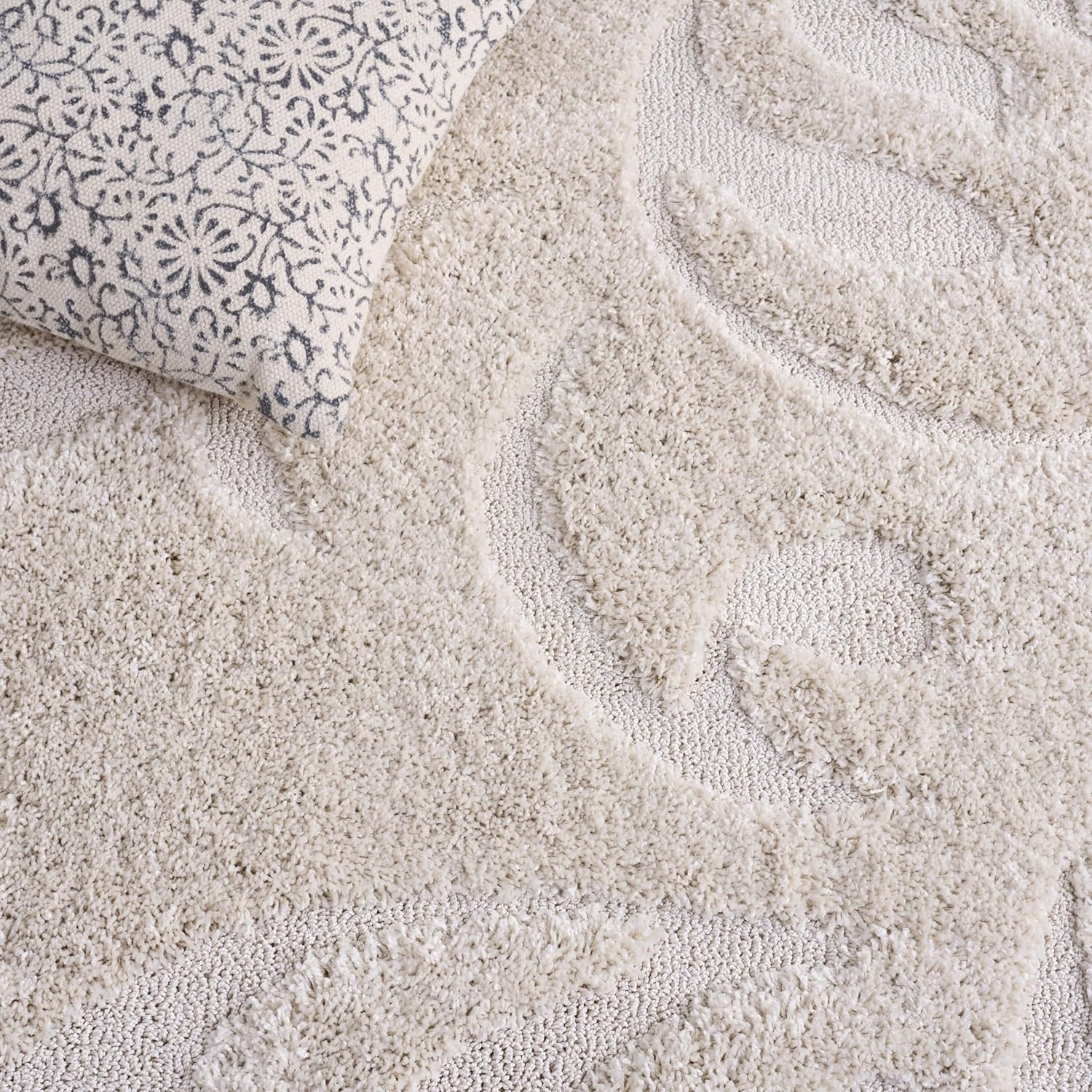image:imageSAFAVIEH Area Rug 8x10 Florida Shag Collection Large Cream amp Blue Scroll Design NonShedding amp Easy Cleaning Plush Thick Pile Ideal for Living Room Bedroom Dining Space SG4681165Creme