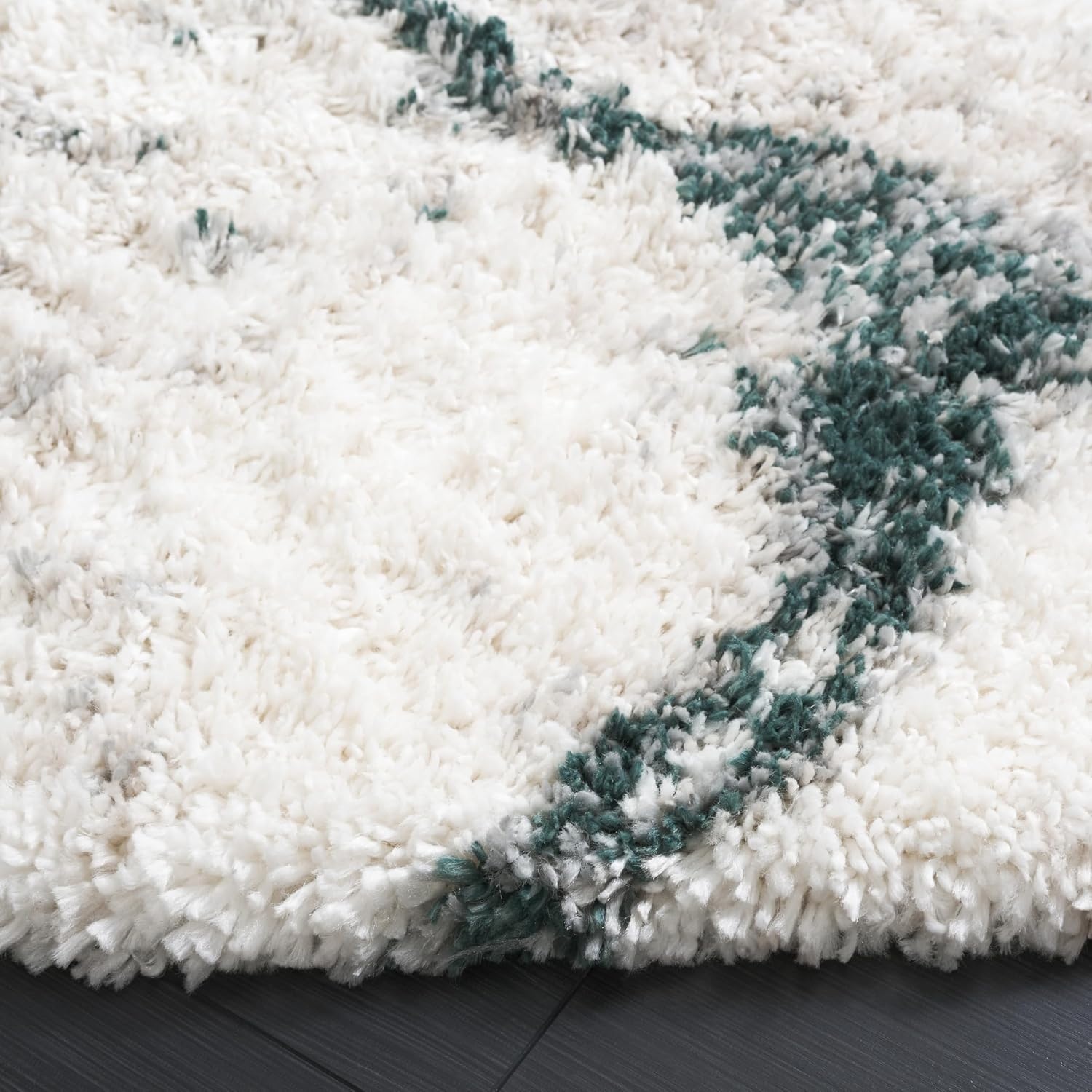 image:imageSAFAVIEH Area Rug 8x10 Fontana Shag Collection Large Ivory amp Green Modern Design NonShedding amp Easy Cleaning Ultra Plush Thick Pile Ideal for Living Room Bedroom Dining Space FNT848BIvoryGreen