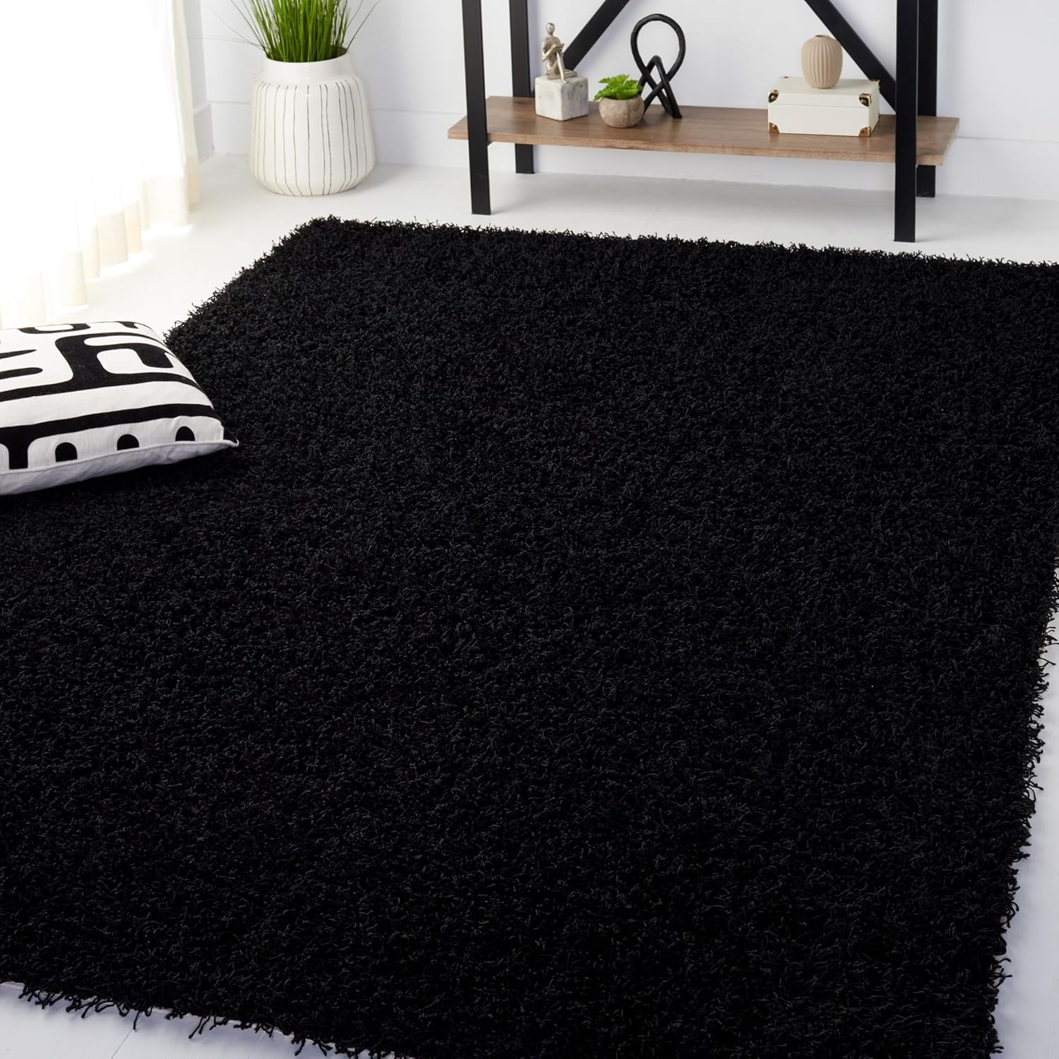 image:imageSAFAVIEH Area Rug 8x10 Monterey Shag Collection Large Creme Handmade Plush Thick Pile Ideal for Living Room Bedroom Dining Space SG851CBlack