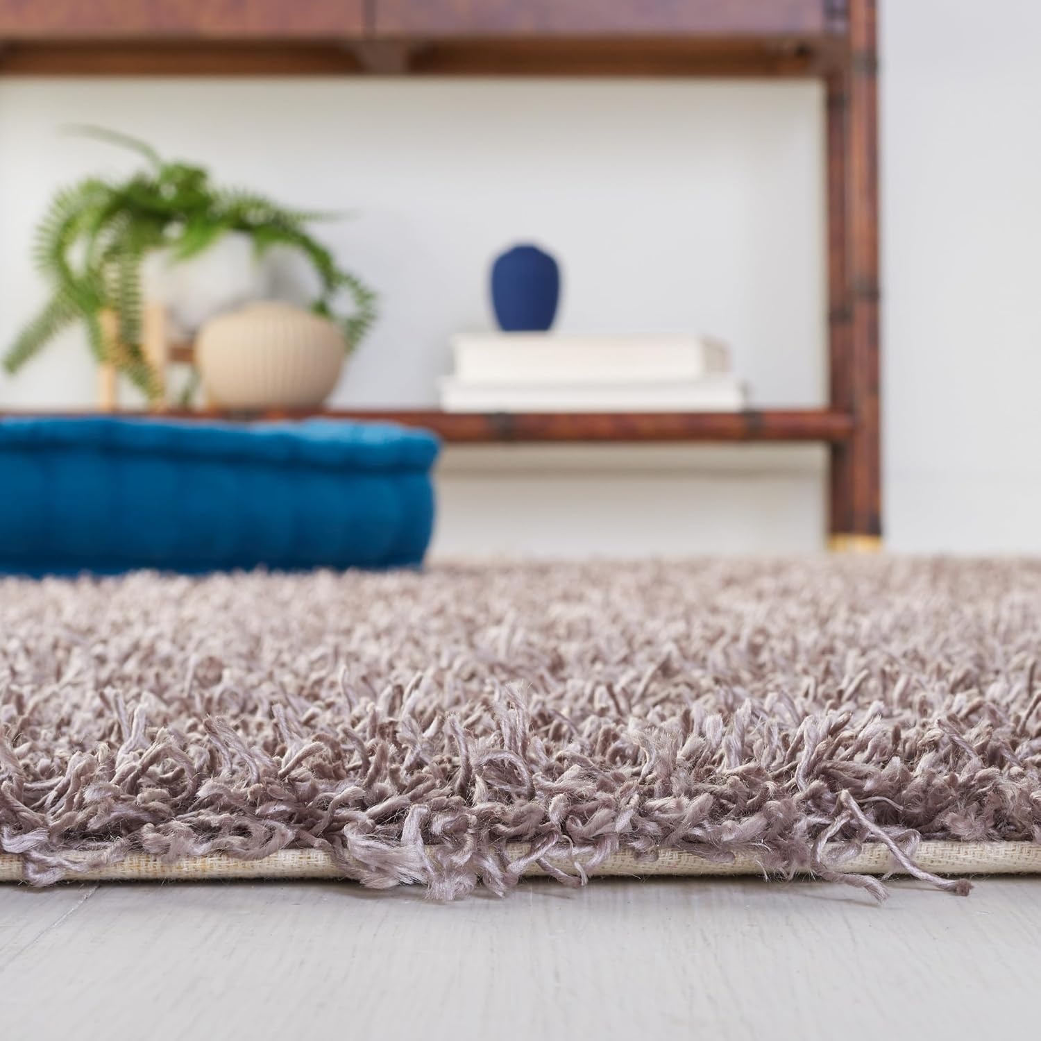 image:imageSAFAVIEH Area Rug 8x10 Monterey Shag Collection Large Creme Handmade Plush Thick Pile Ideal for Living Room Bedroom Dining Space SG851CSilver
