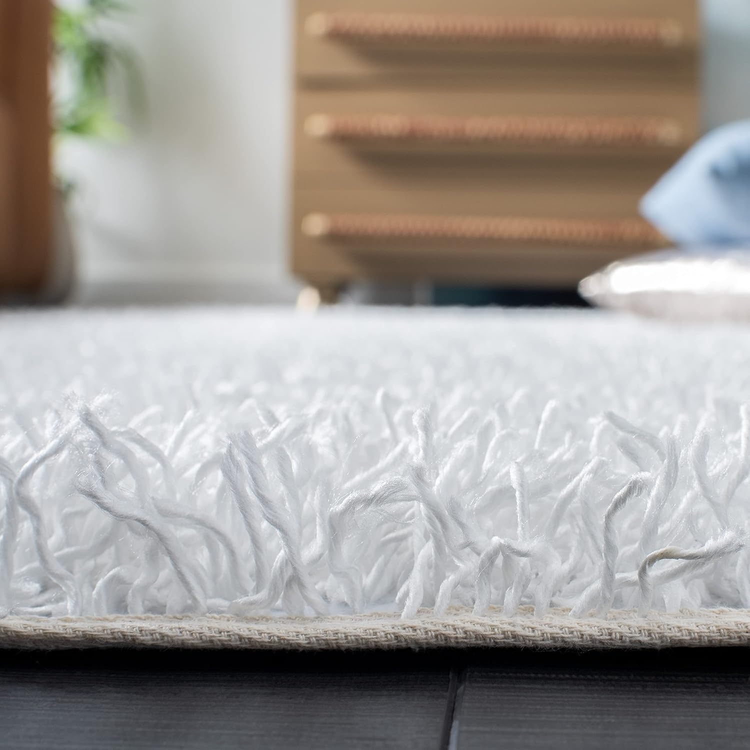 image:imageSAFAVIEH Area Rug 8x10 Monterey Shag Collection Large Creme Handmade Plush Thick Pile Ideal for Living Room Bedroom Dining Space SG851CWhite