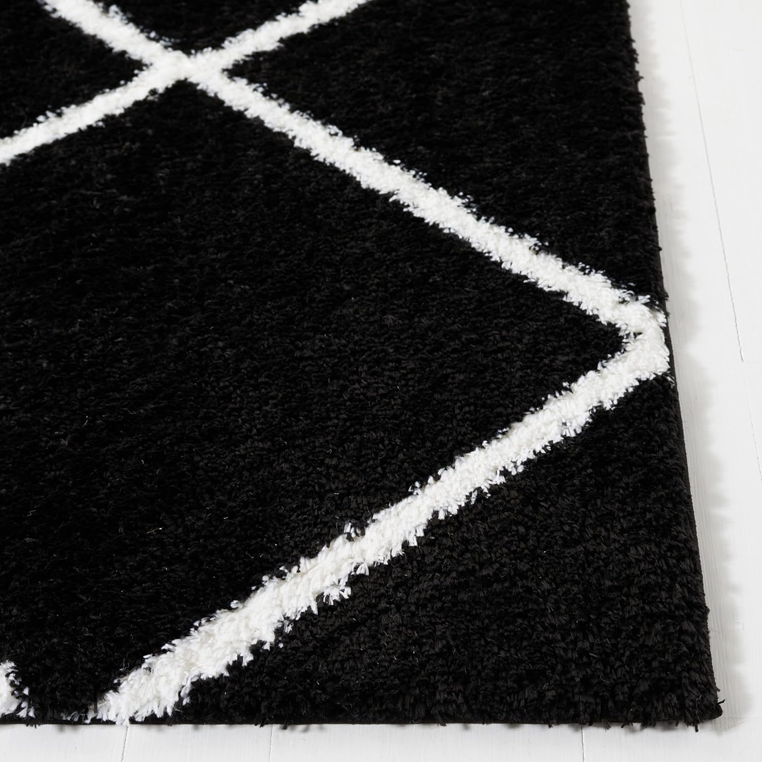 image:imageSAFAVIEH Area Rug 8x10 Tahoe Shag Collection Large Black amp White Trellis Pattern NonShedding amp Easy Cleaning Plush Thick Pile Ideal for Living Room Bedroom Dining Space THO676ZBlackWhite