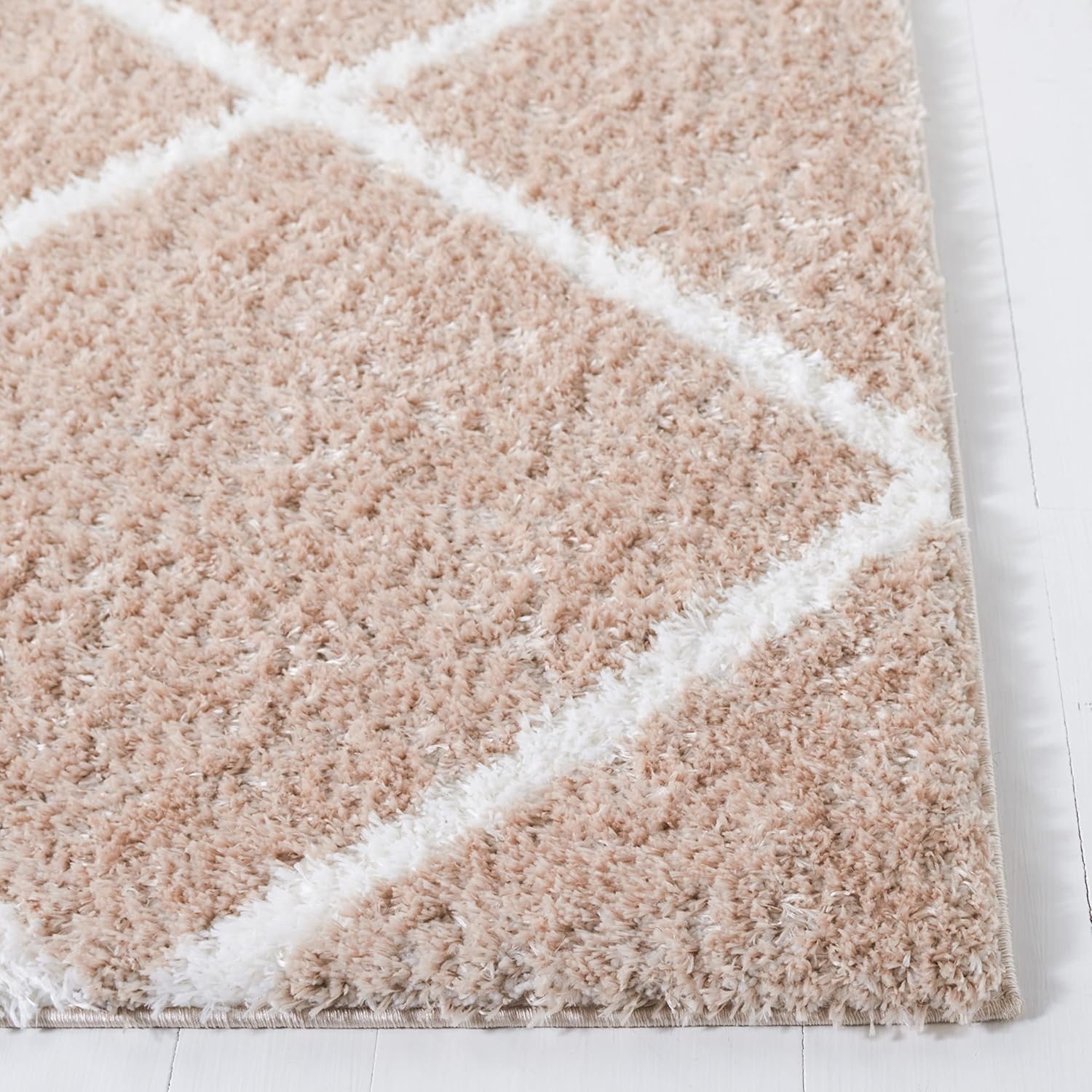 image:imageSAFAVIEH Area Rug 8x10 Tahoe Shag Collection Large Black amp White Trellis Pattern NonShedding amp Easy Cleaning Plush Thick Pile Ideal for Living Room Bedroom Dining Space THO676ZBeigeWhite