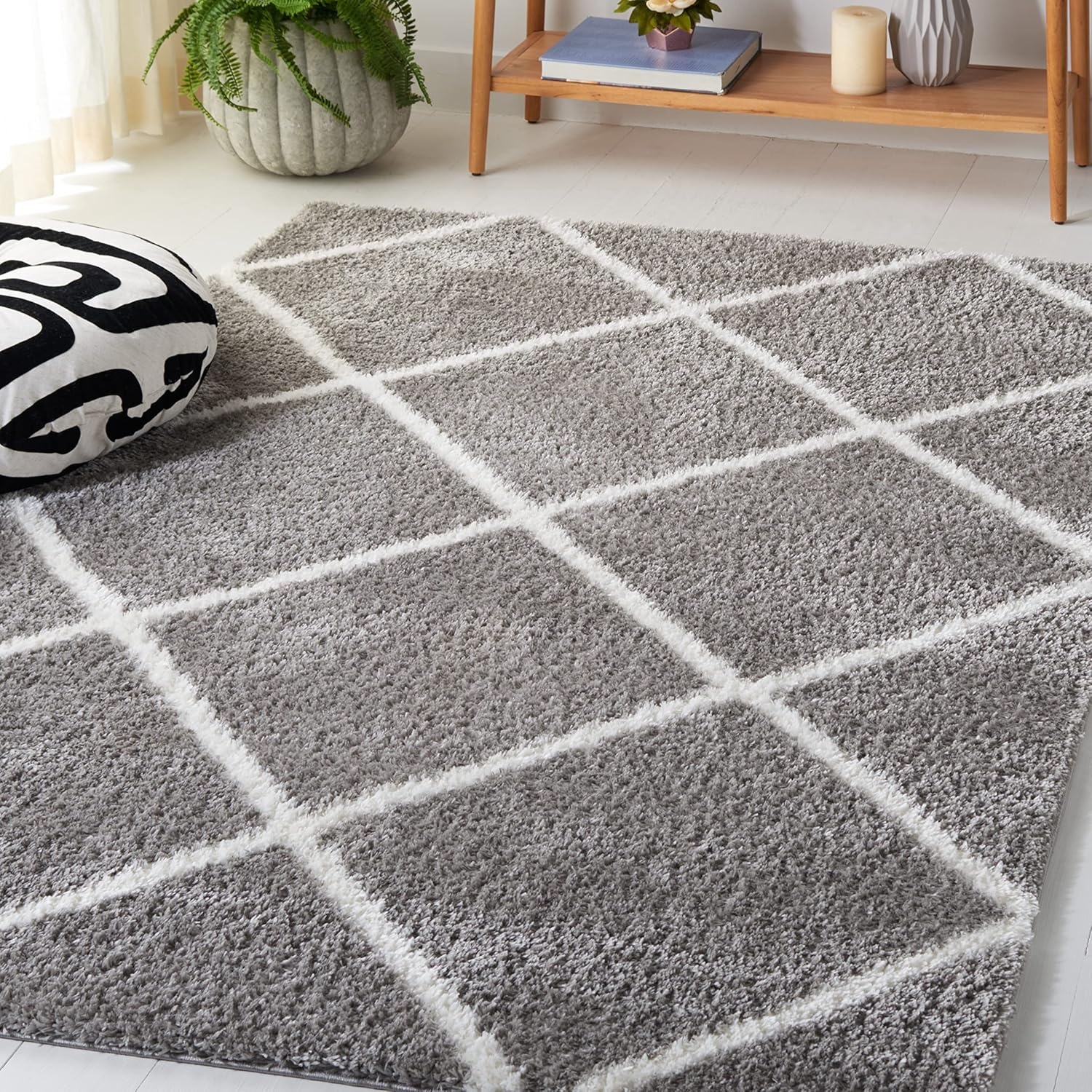 image:imageSAFAVIEH Area Rug 8x10 Tahoe Shag Collection Large Black amp White Trellis Pattern NonShedding amp Easy Cleaning Plush Thick Pile Ideal for Living Room Bedroom Dining Space THO676ZGreyWhite