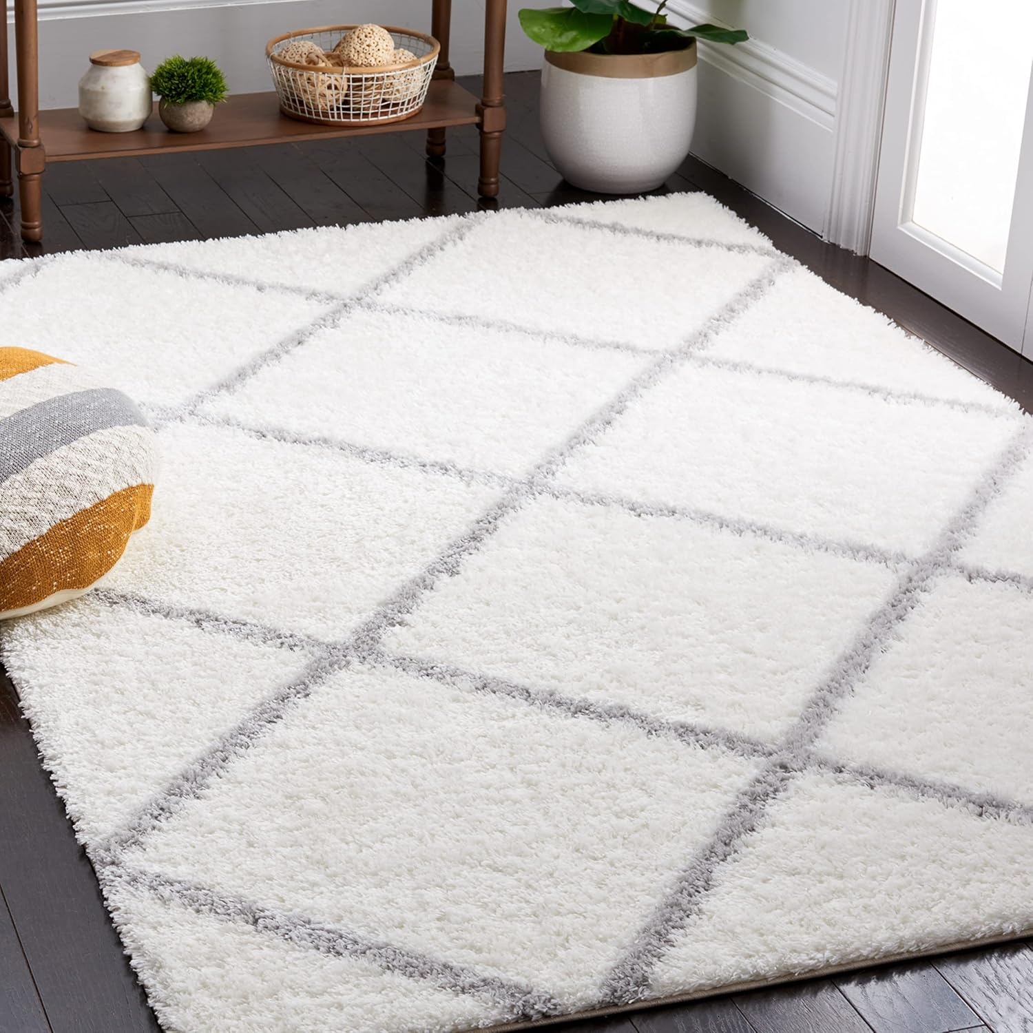 image:imageSAFAVIEH Area Rug 8x10 Tahoe Shag Collection Large Black amp White Trellis Pattern NonShedding amp Easy Cleaning Plush Thick Pile Ideal for Living Room Bedroom Dining Space THO676ZWhiteGrey