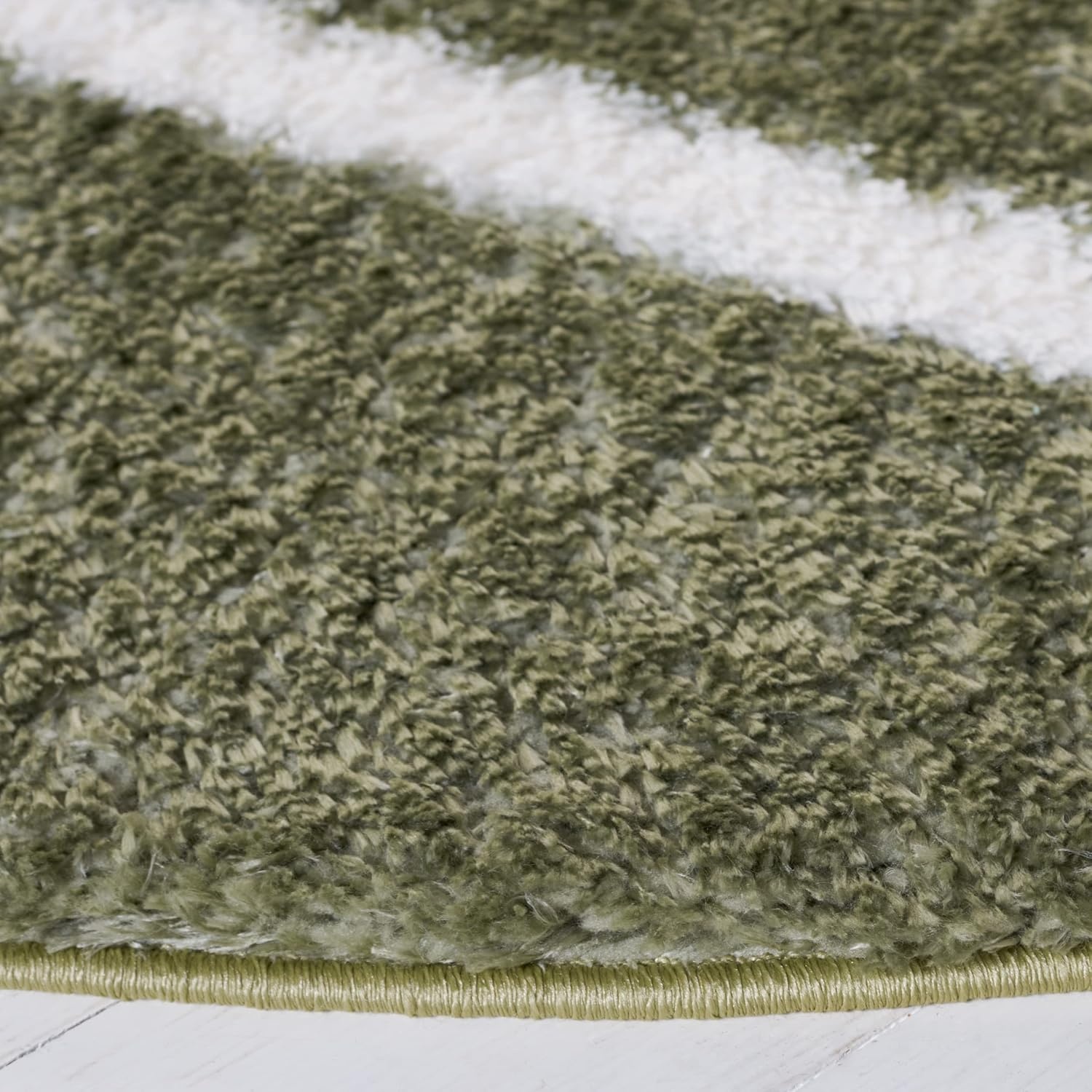 image:imageSAFAVIEH Area Rug 8x10 Tahoe Shag Collection Large Black amp White Trellis Pattern NonShedding amp Easy Cleaning Plush Thick Pile Ideal for Living Room Bedroom Dining Space THO676ZSageWhite