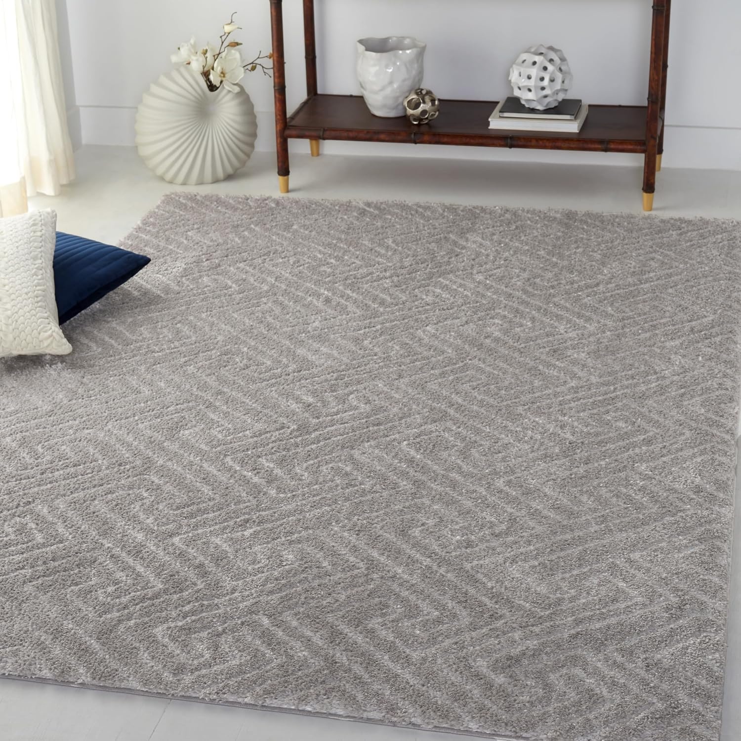 image:imageSAFAVIEH Area Rug 8x10 Tahoe Shag Collection Large Grey Modern Design NonShedding amp Easy Cleaning Plush Thick Pile Ideal for Living Room Bedroom Dining Space THO652FGrey