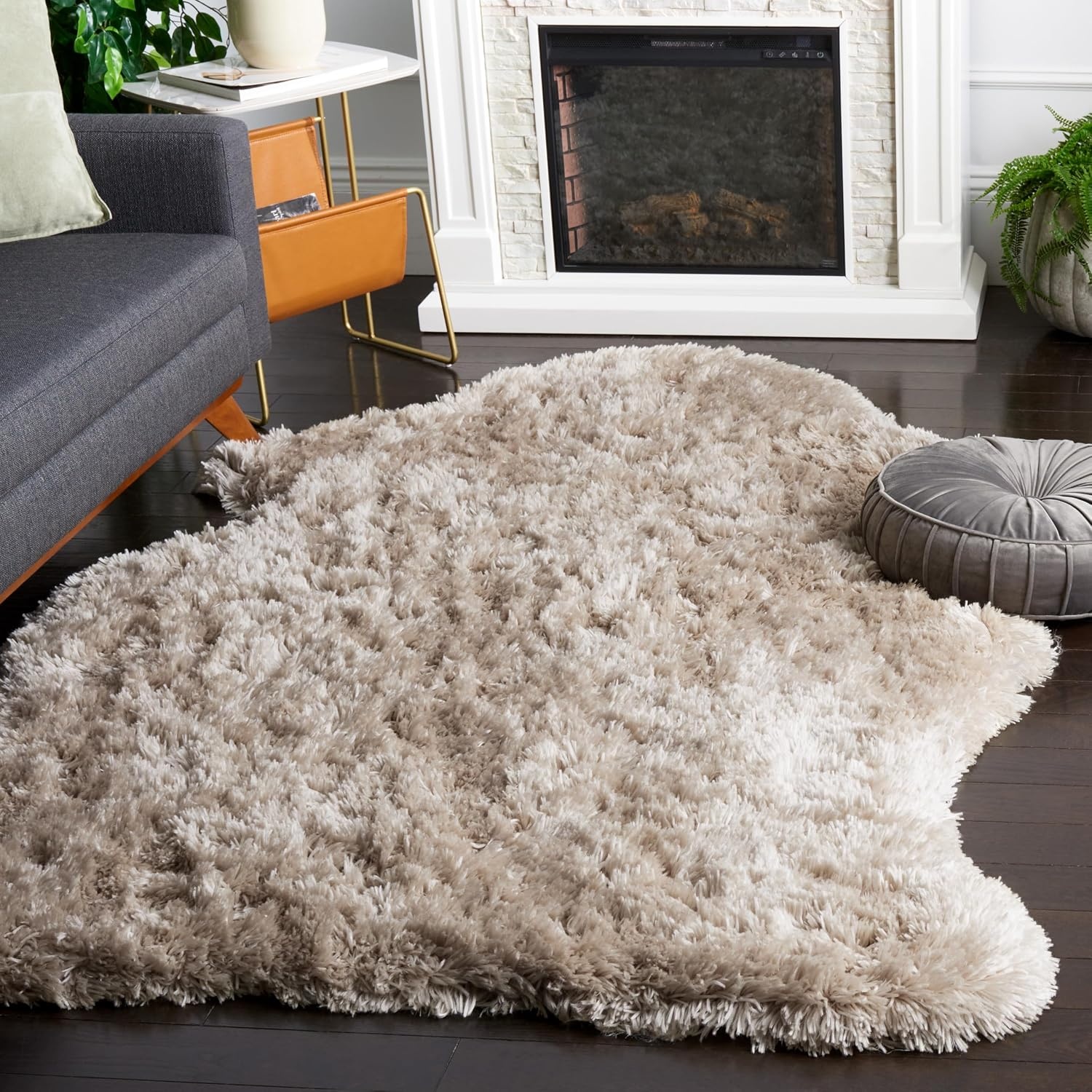 image:imageSAFAVIEH Artic Shag Collection Area Rug 86 x 12 Ivory Handmade Glam 3inch Thick Ideal for High Traffic Areas in Living Room Bedroom SG270ALight Beige