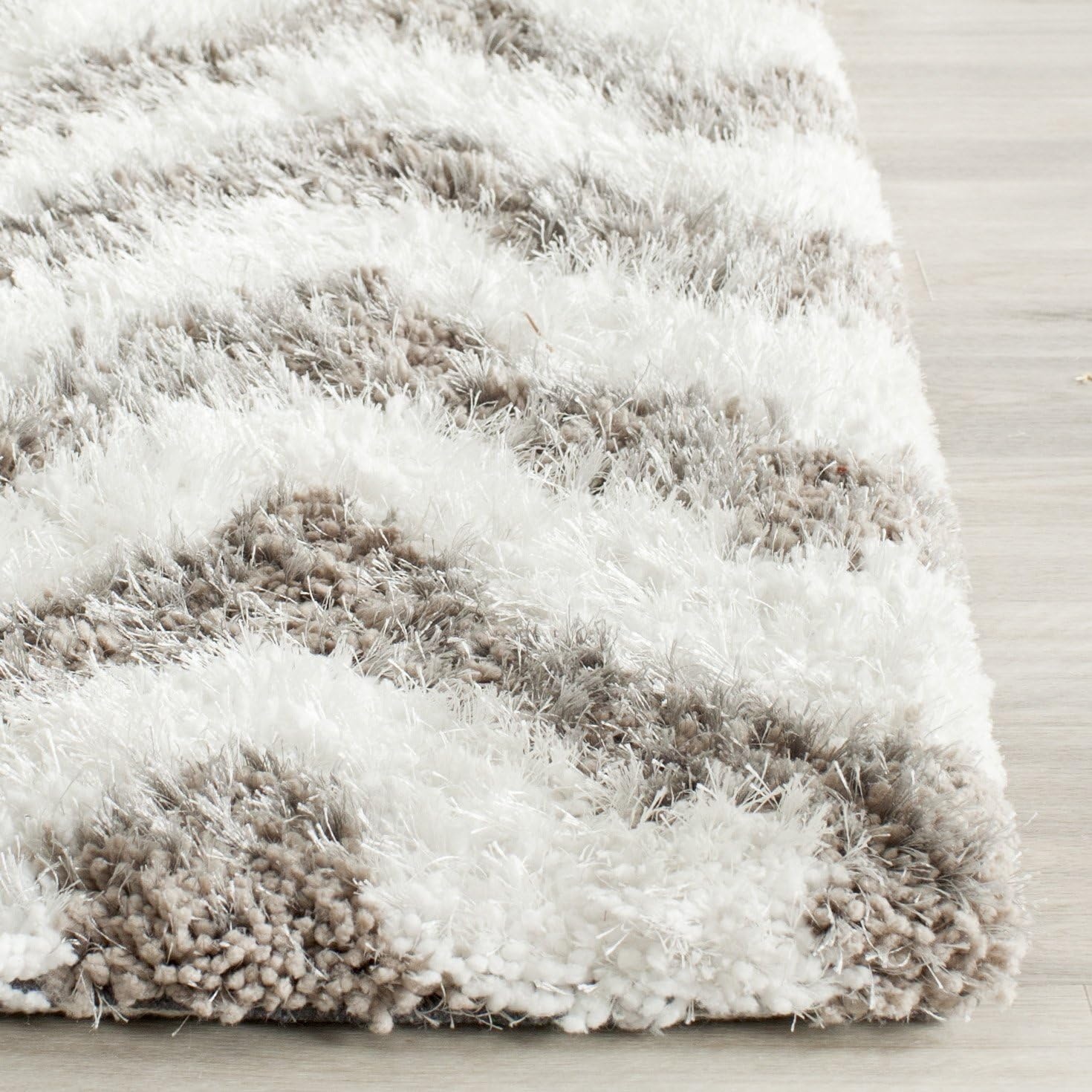 image:imageSAFAVIEH Barcelona Shag Collection Area Rug 9 x 12 Graphite amp Ivory Handmade Chevron 175inch Thick Ideal for High Traffic Areas in Living Room Bedroom BSG320DIvorySilver